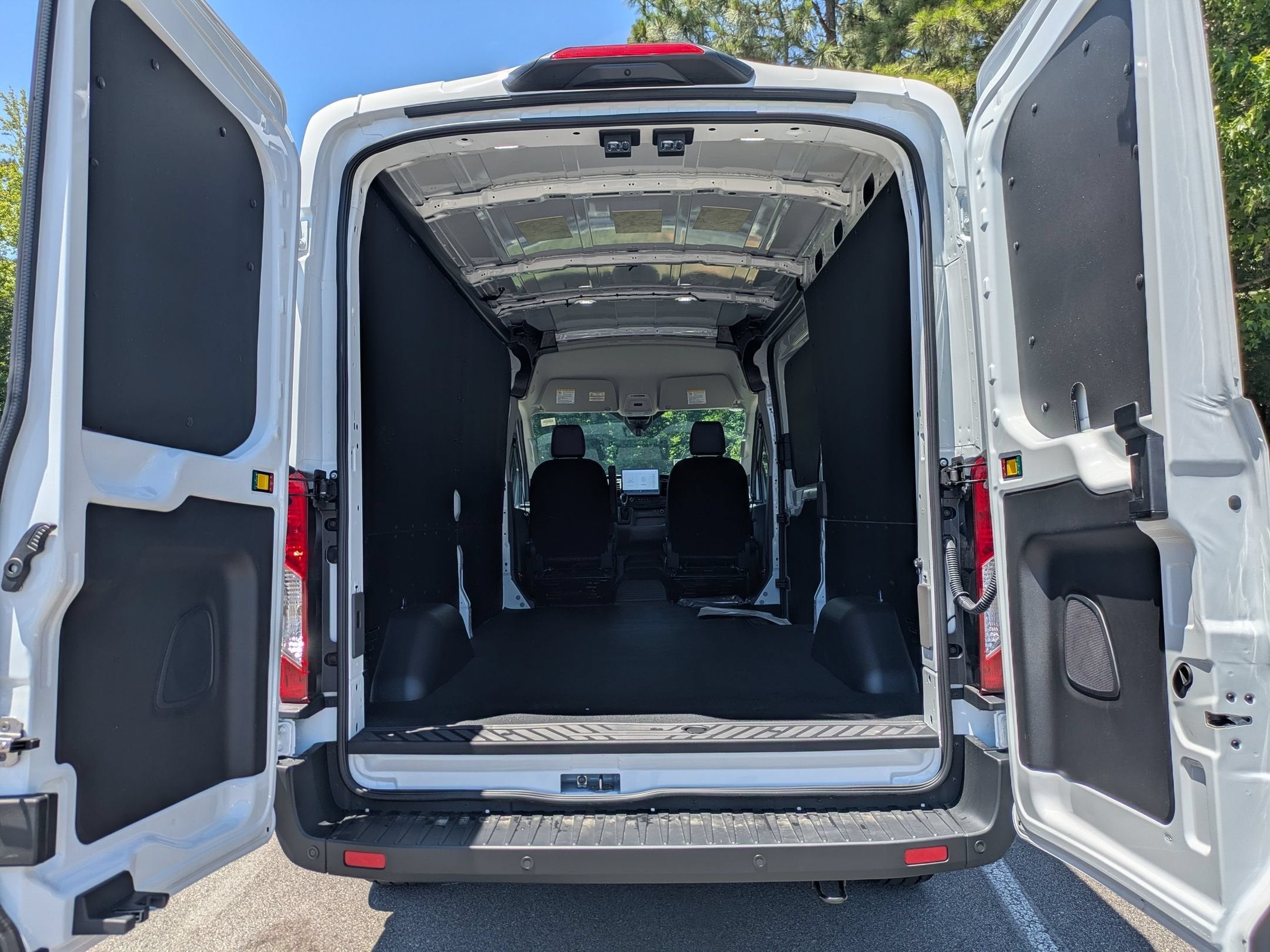 2026 Ford Transit Cargo Van Base
