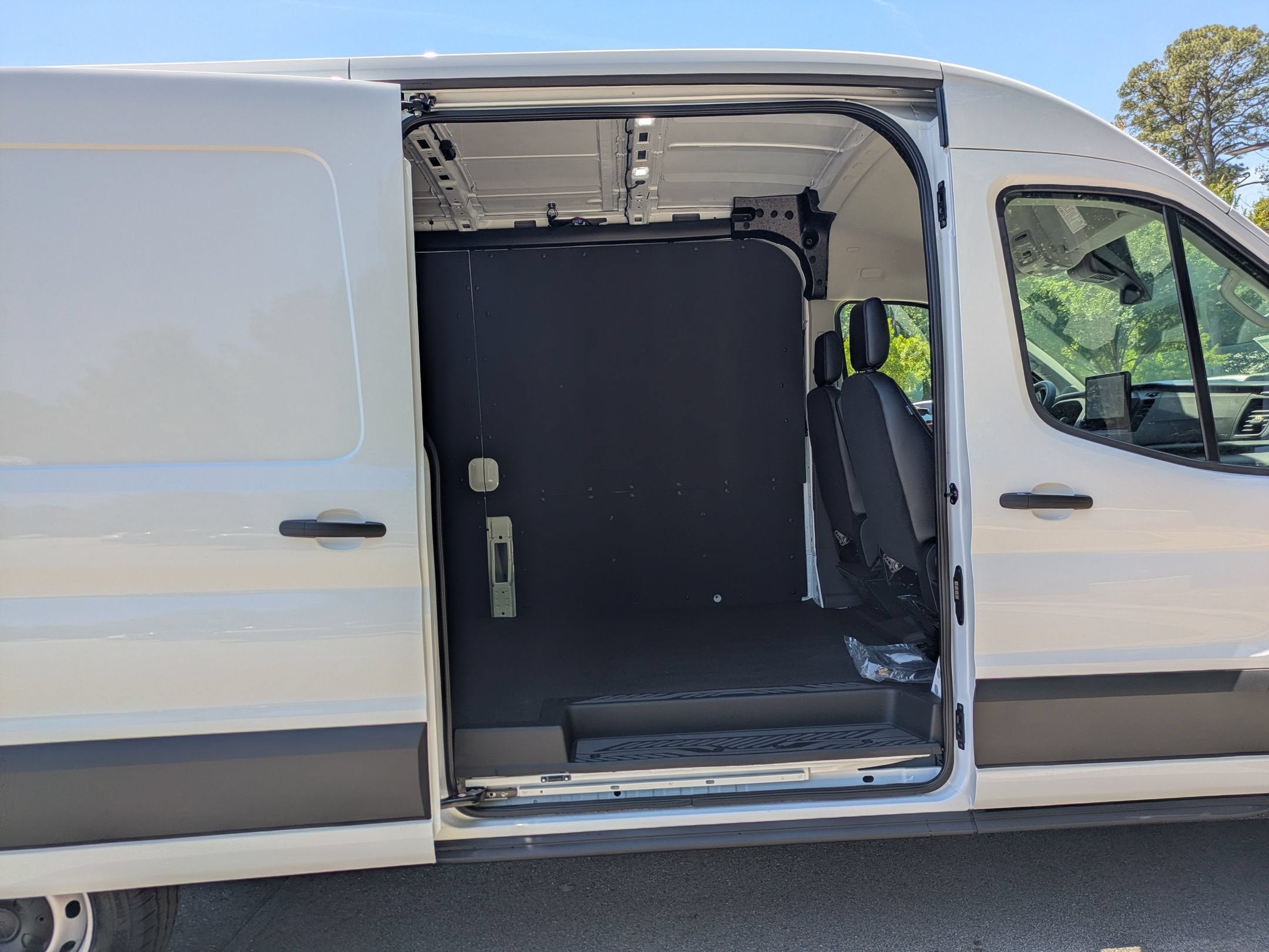 2026 Ford Transit Cargo Van Base