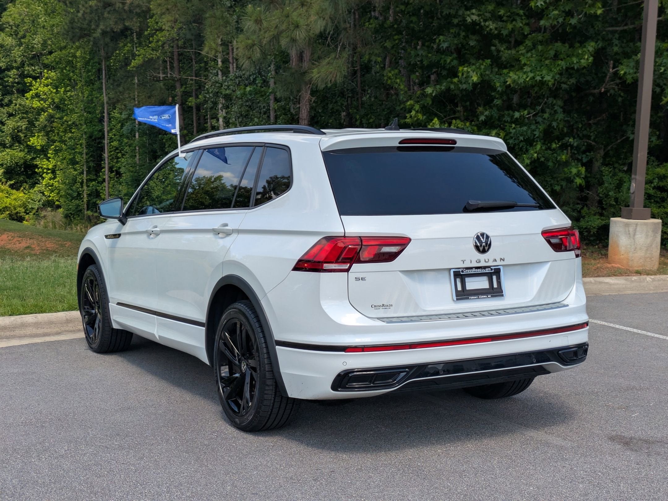 2024 Volkswagen Tiguan SE R-Line Black