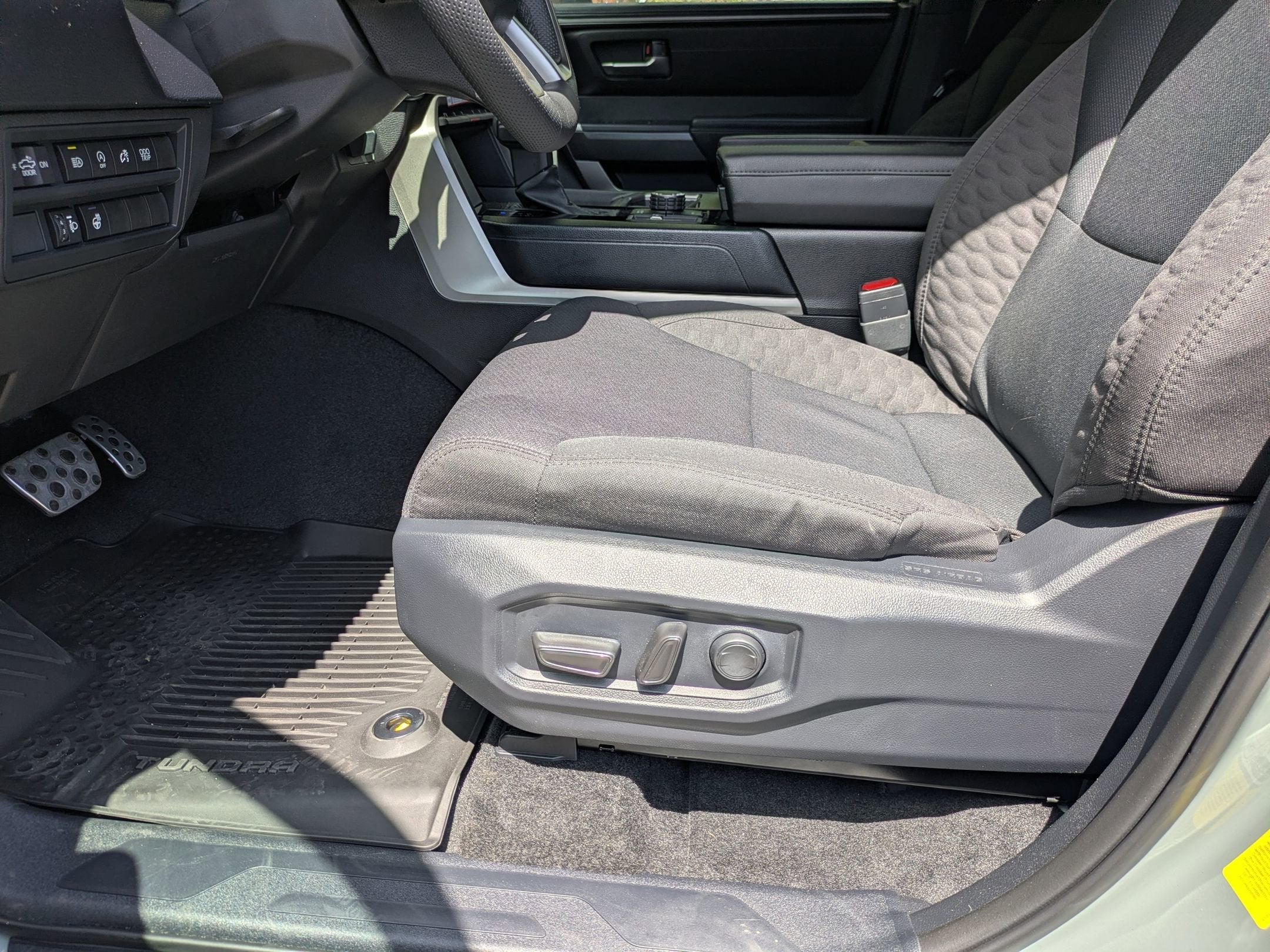 2026 Toyota Tundra 4WD SR5