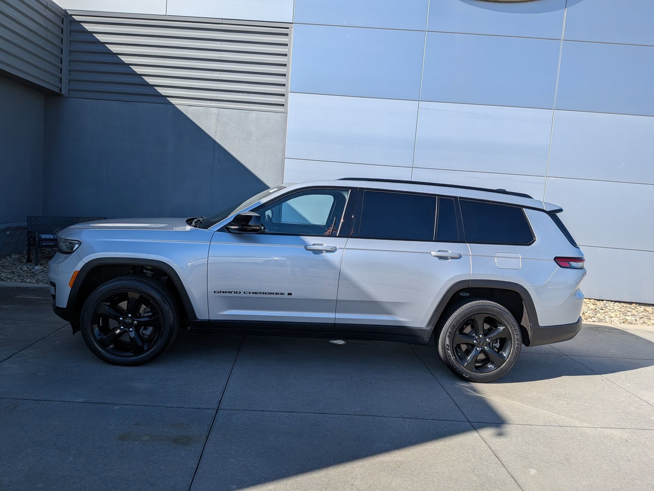 2023 Jeep Grand Cherokee L Altitude