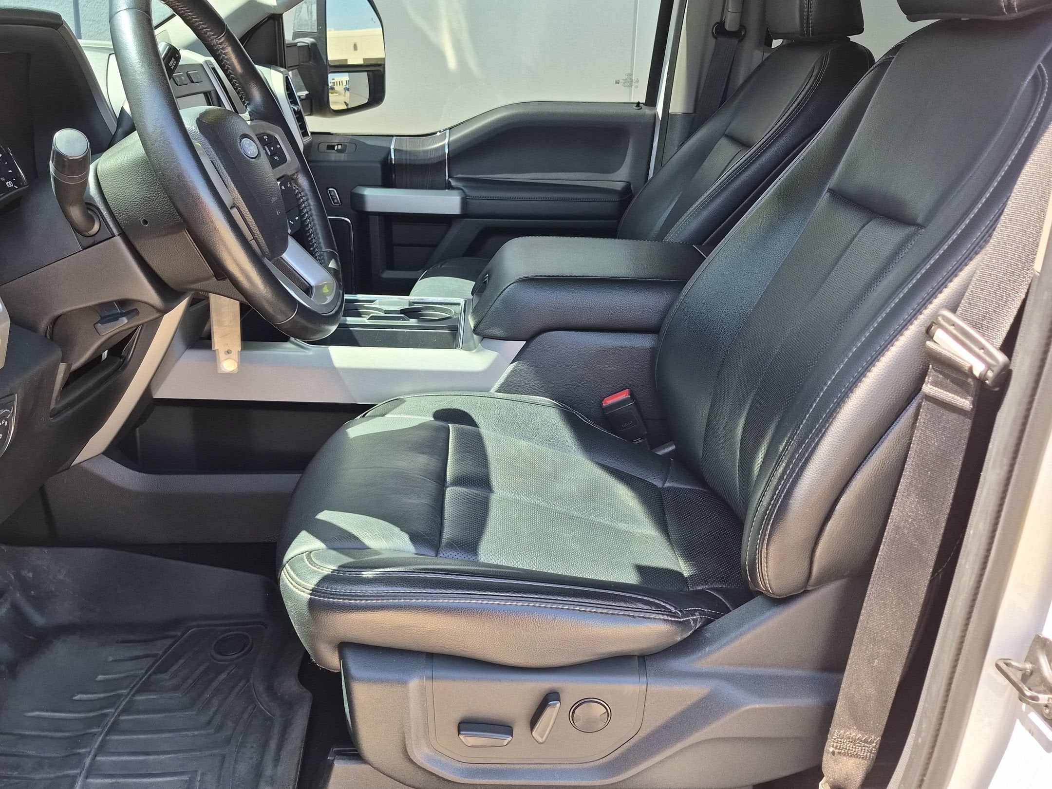 2021 Ford Super Duty F-250 SRW LARIAT