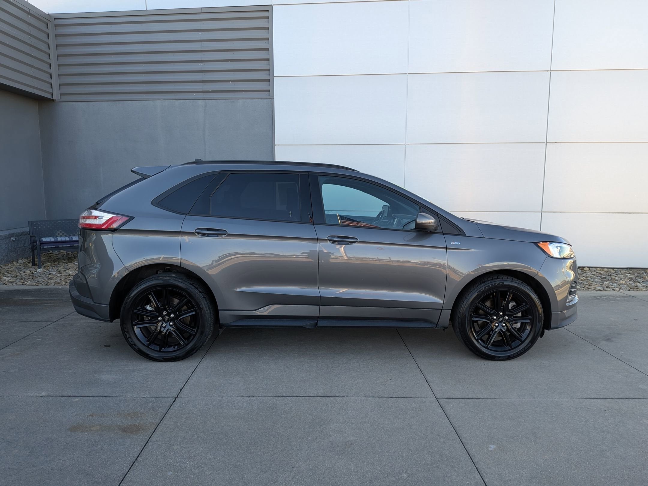 2022 Ford Edge ST Line