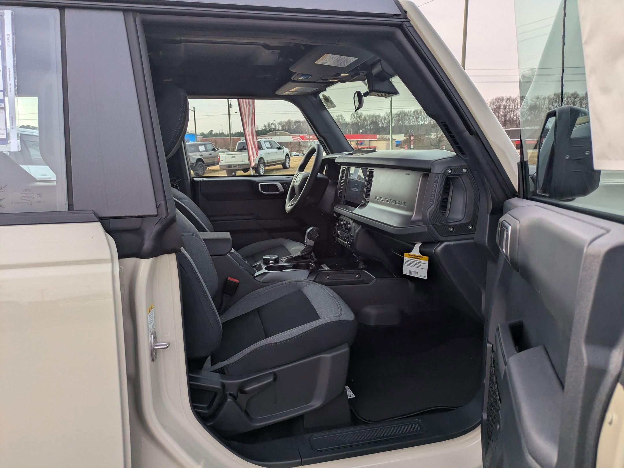 2025 Ford Bronco Base