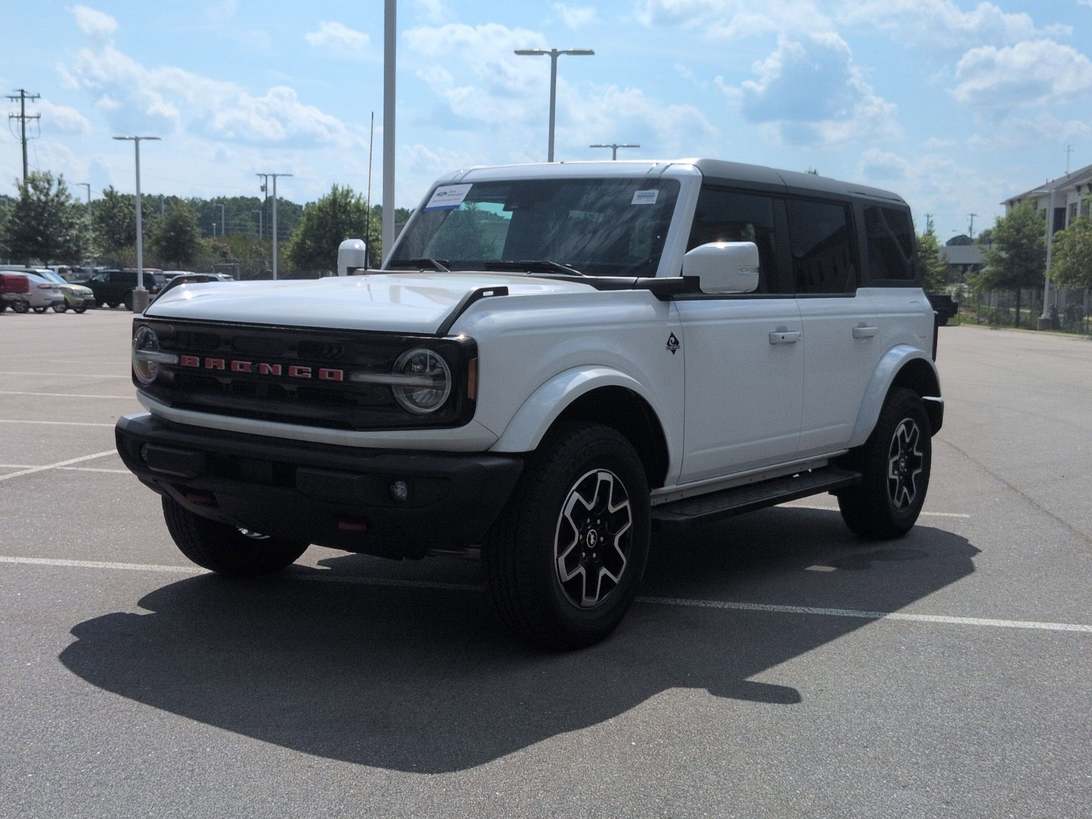 2024 Ford Bronco Outer Banks