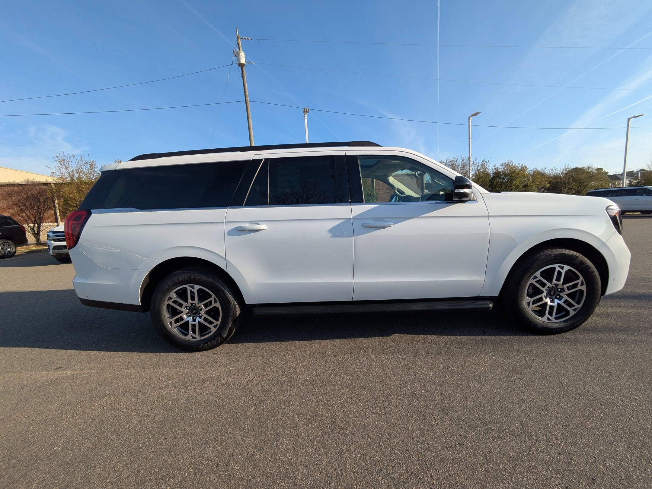 2025 Ford Expedition Max Active