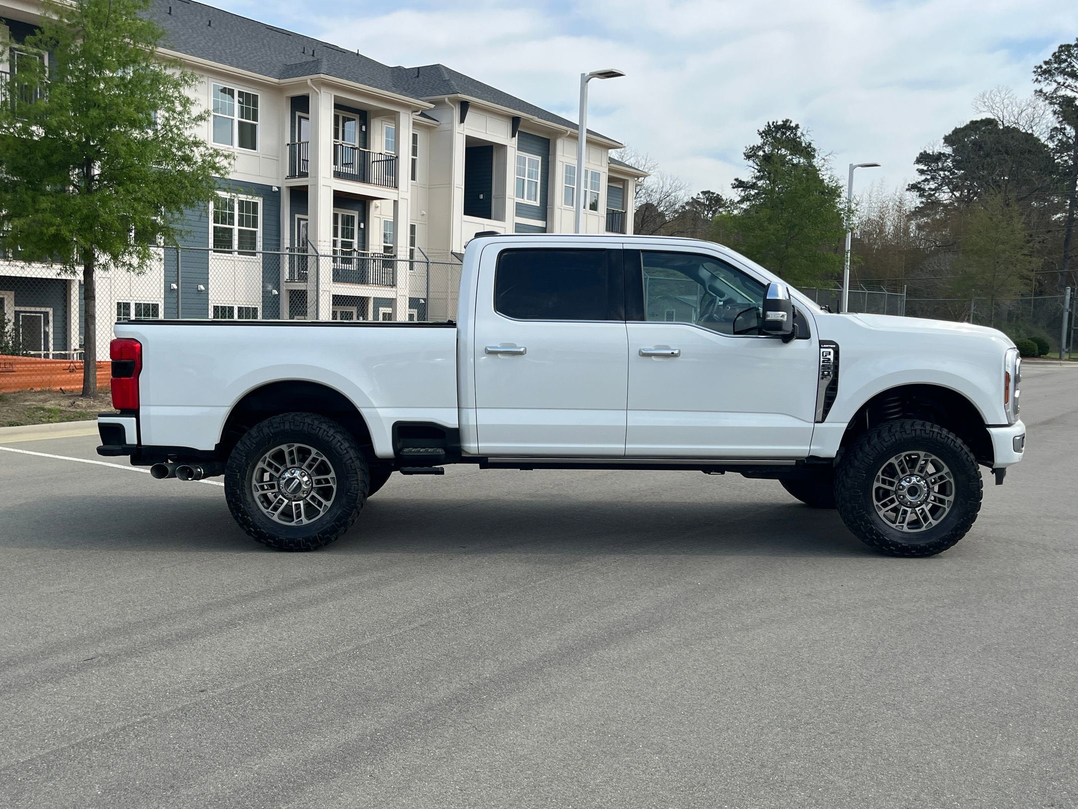 2024 Ford Super Duty F-250 SRW Limited