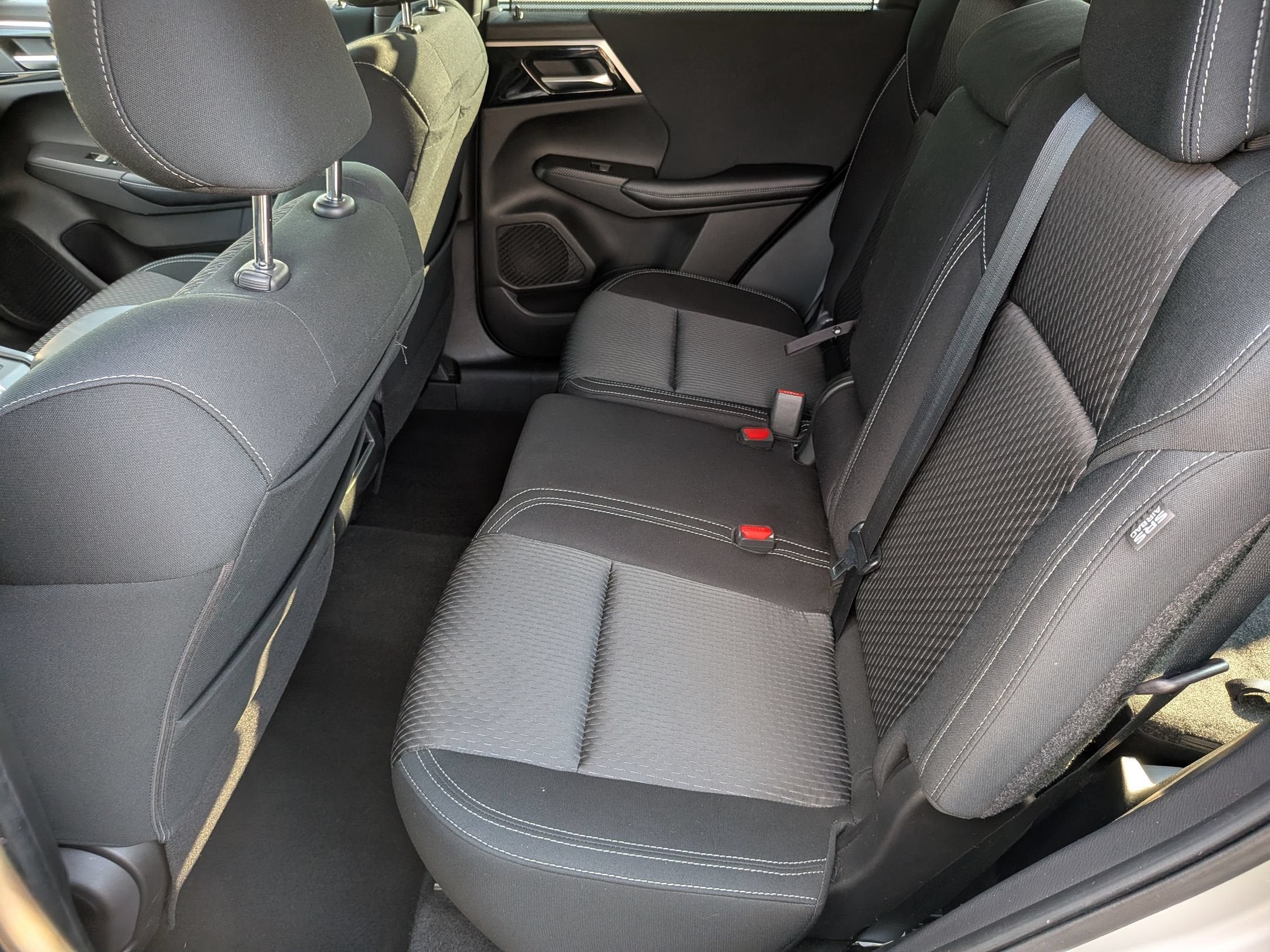 2022 Mitsubishi Outlander ES