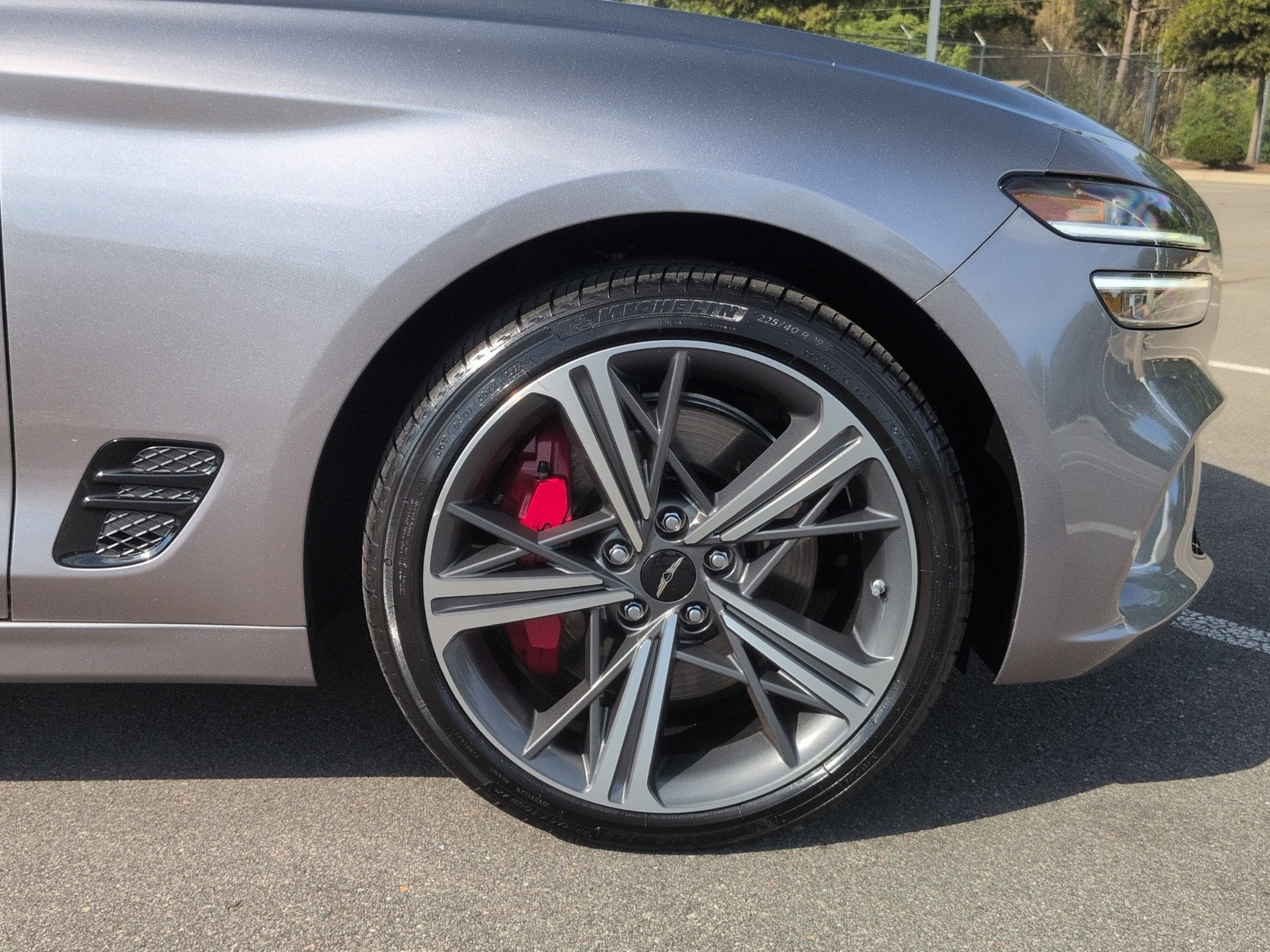 2025 Genesis G70 2.5T