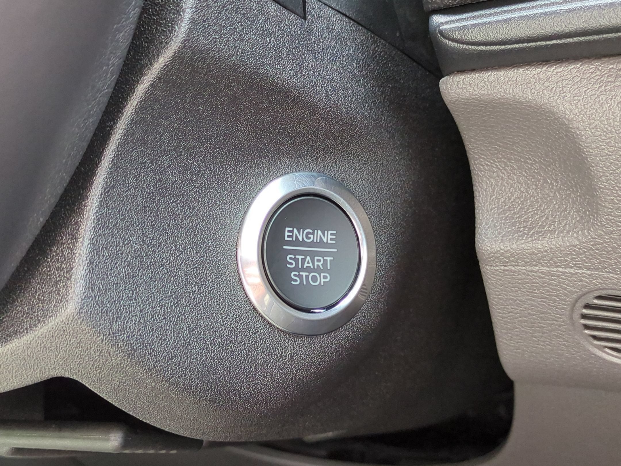 2027 Ford Transit 15 Passenger Wagon XLT