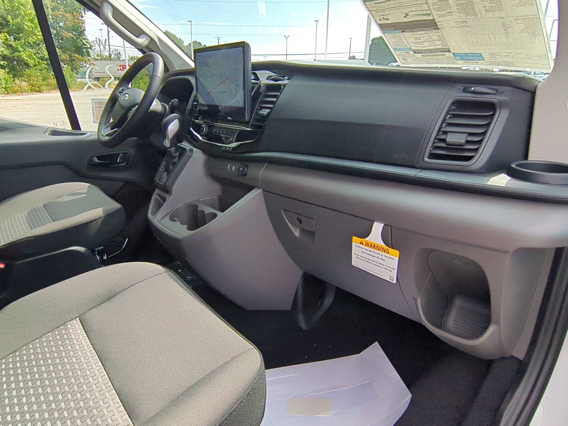 2027 Ford Transit 15 Passenger Wagon XLT