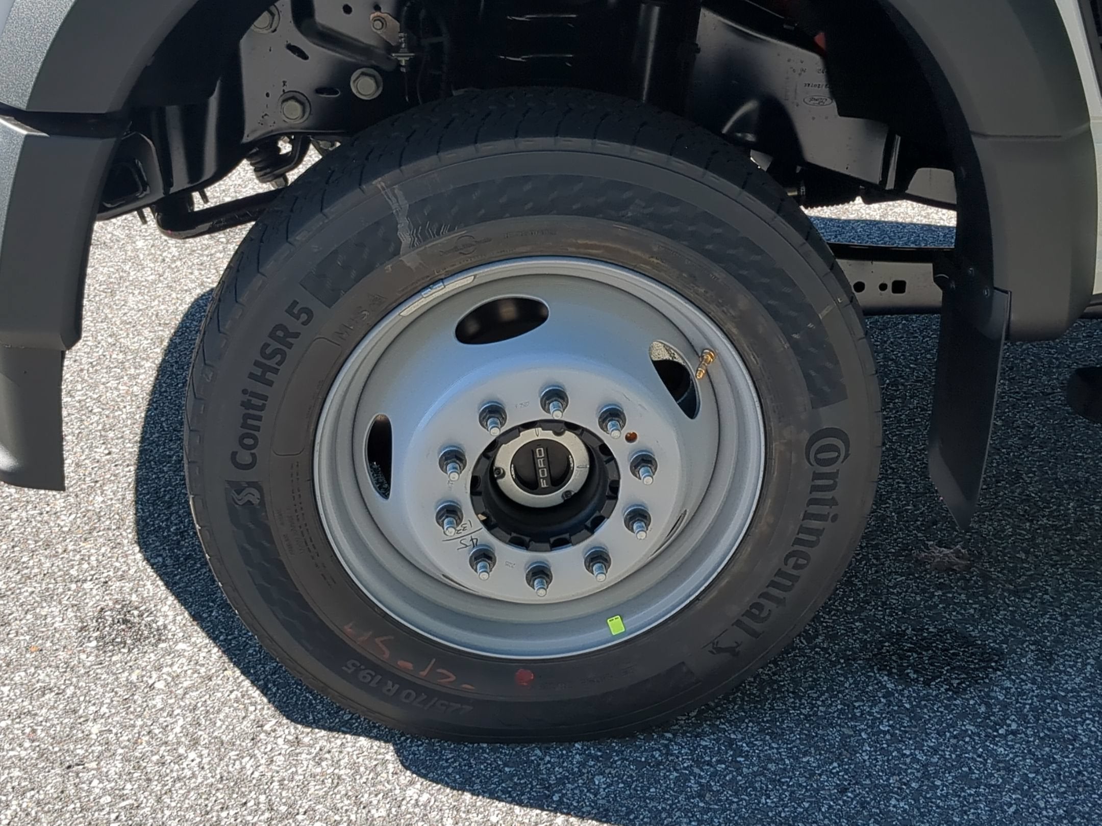 2027 Ford Super Duty F-450 DRW XL