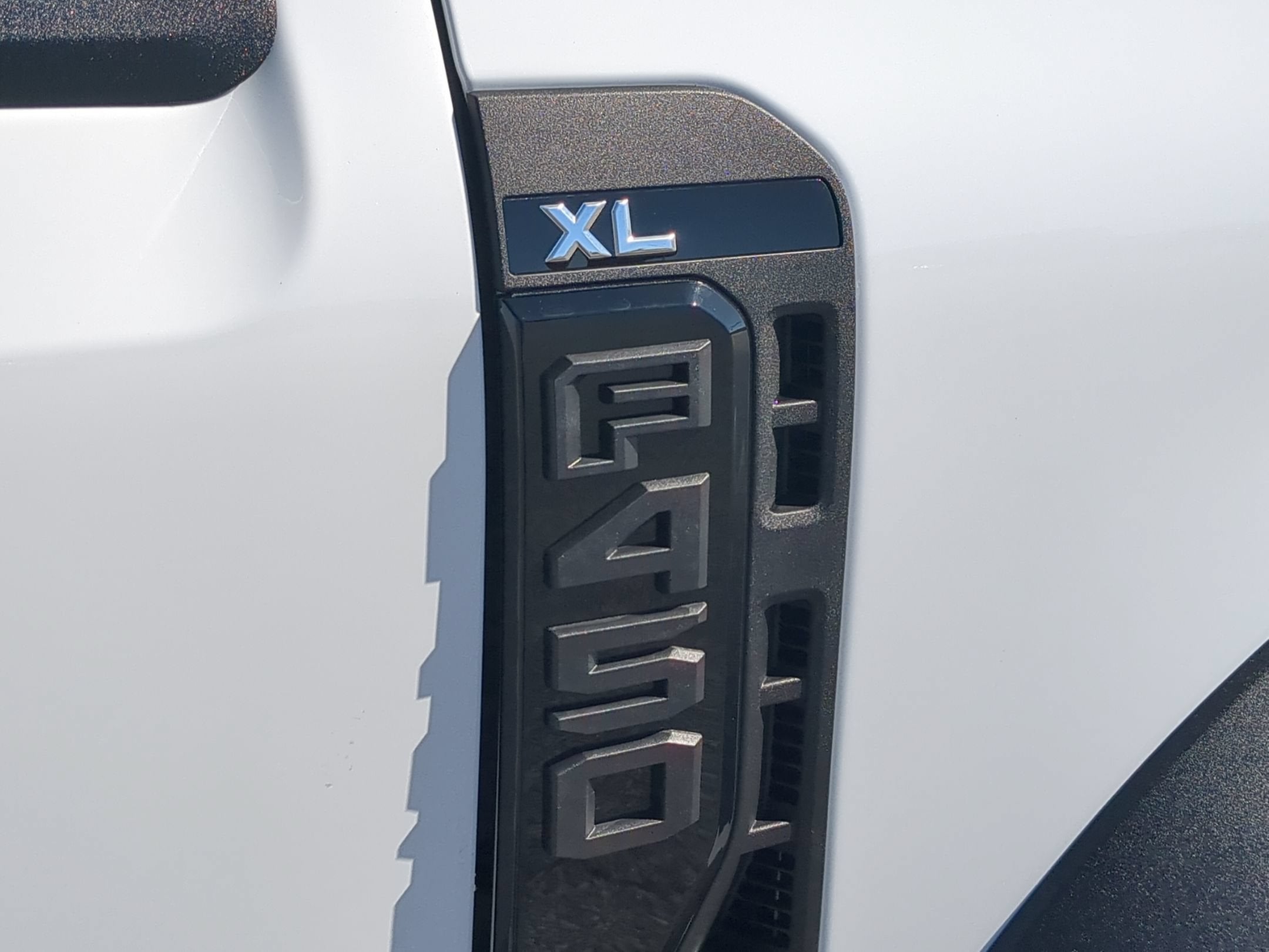 2027 Ford Super Duty F-450 DRW XL
