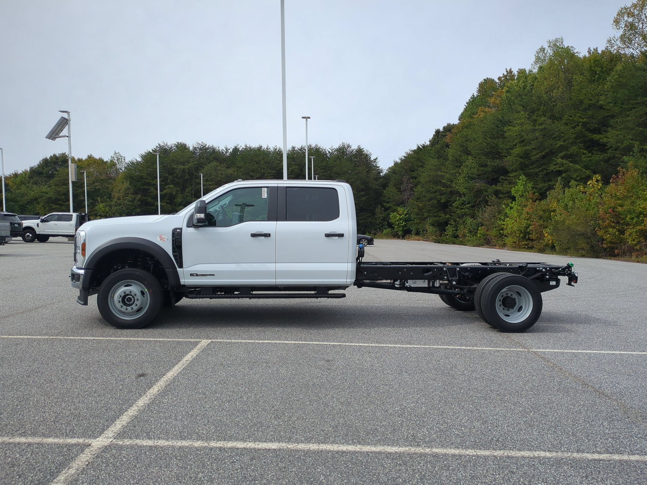 2027 Ford Super Duty F-450 DRW XL