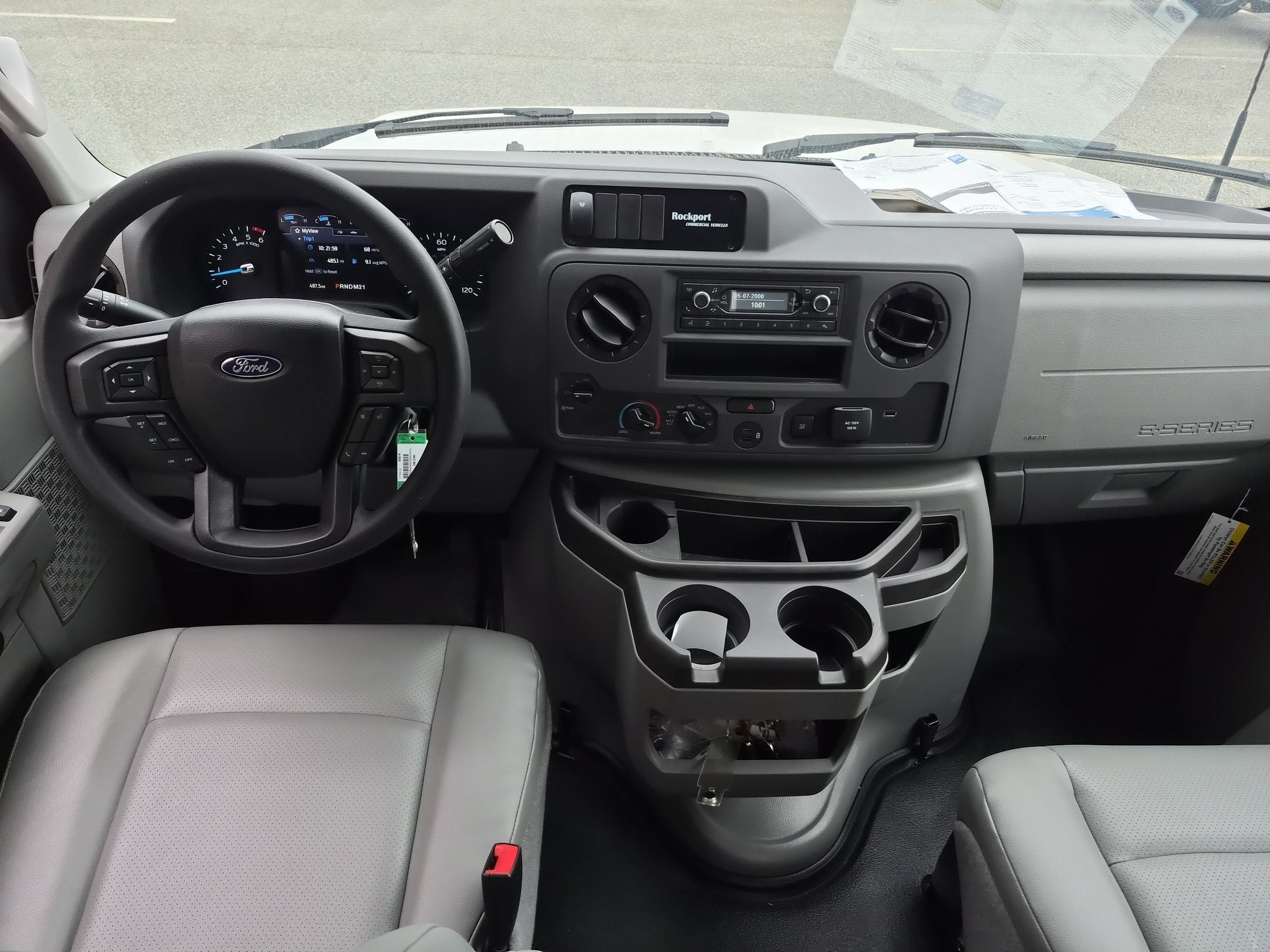 2027 Ford E-Series Cutaway Base