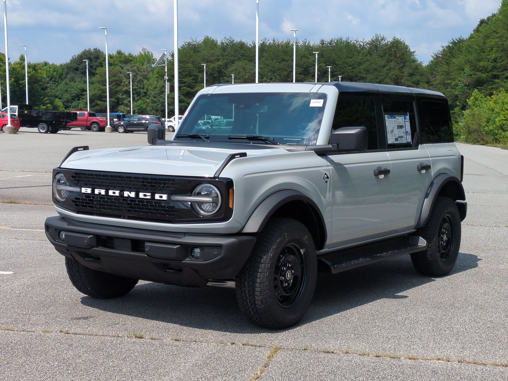 2026 Ford Bronco Outer Banks