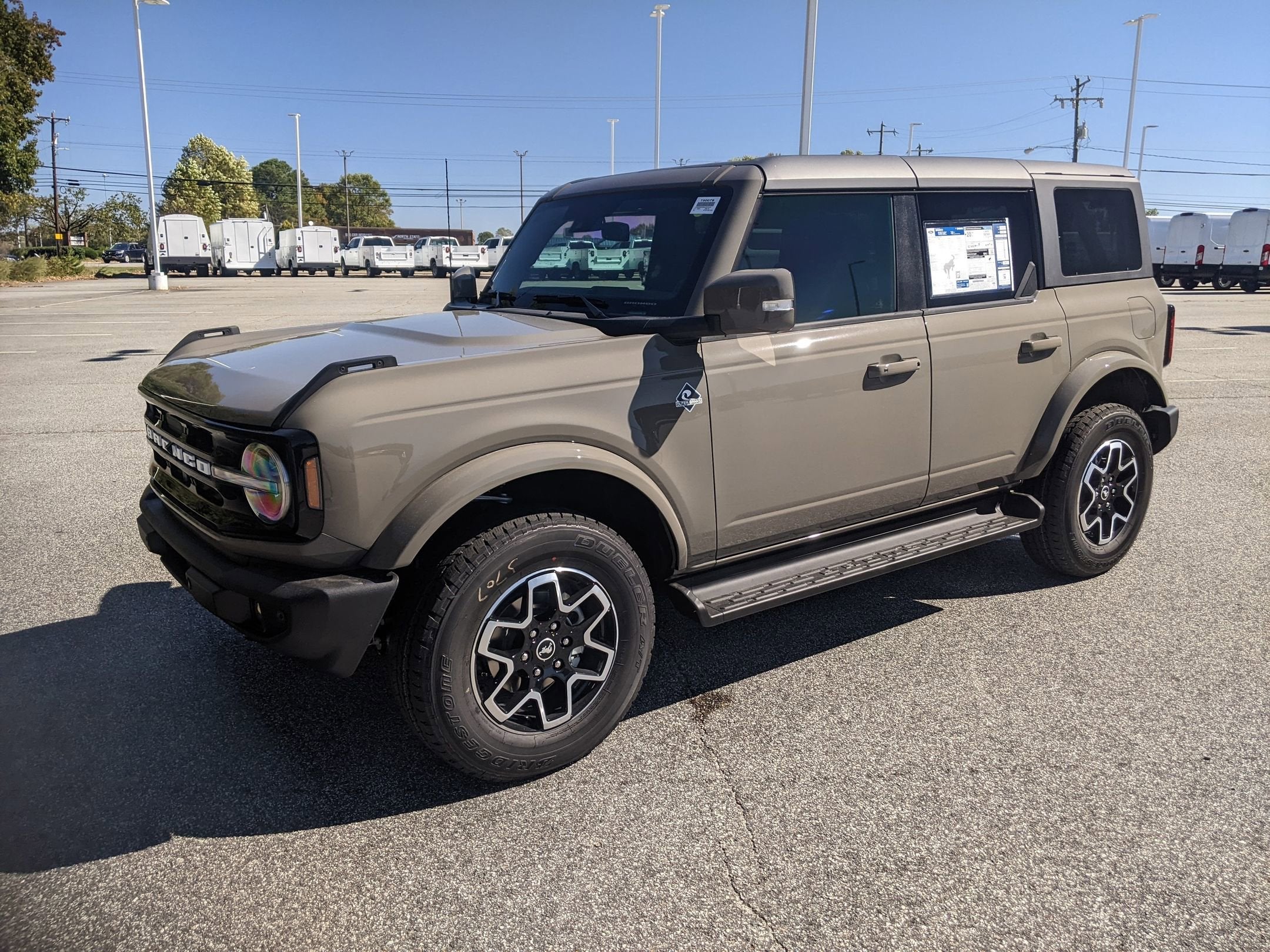 2025 Ford Bronco Outer Banks