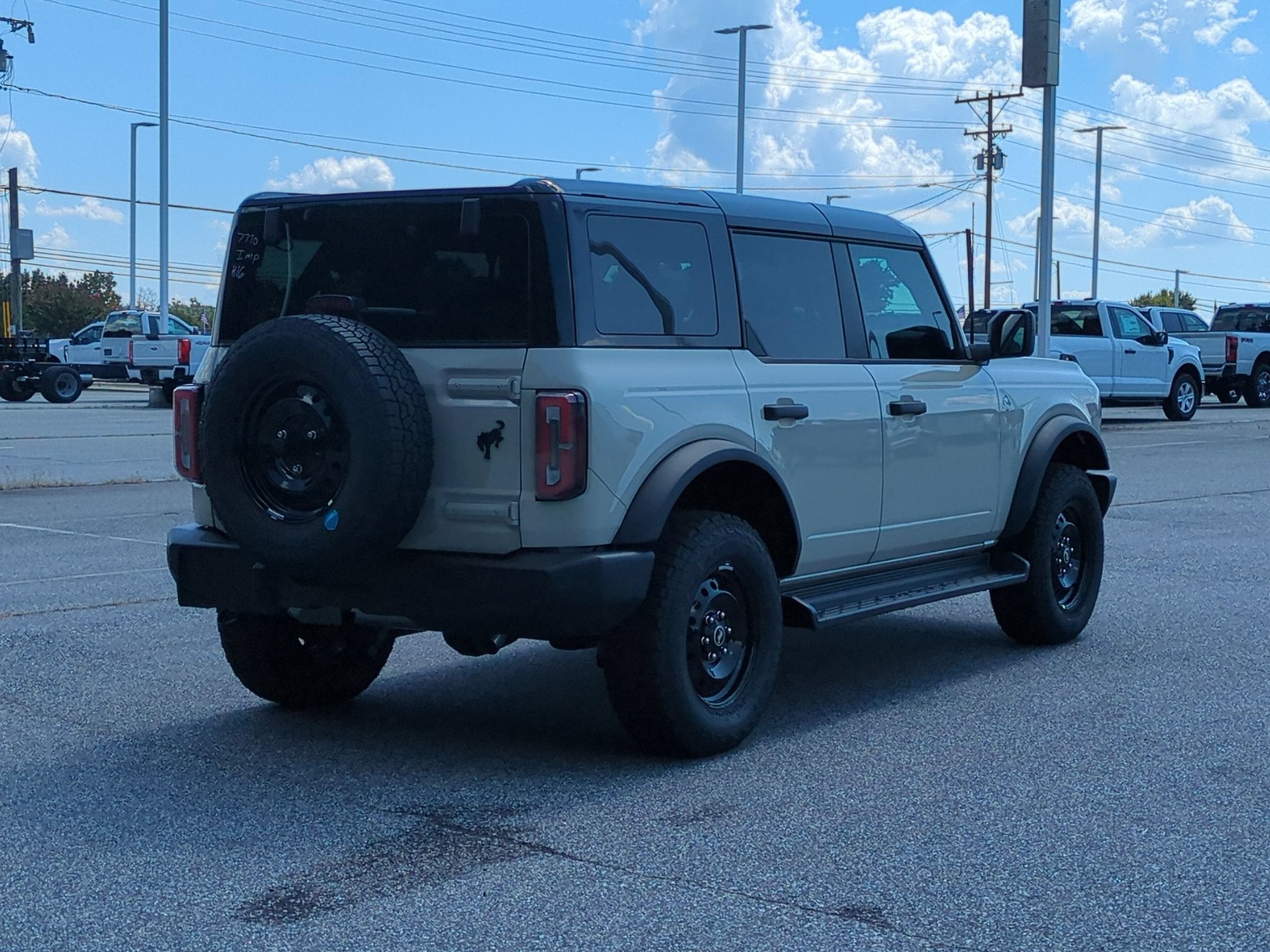 2026 Ford Bronco Outer Banks