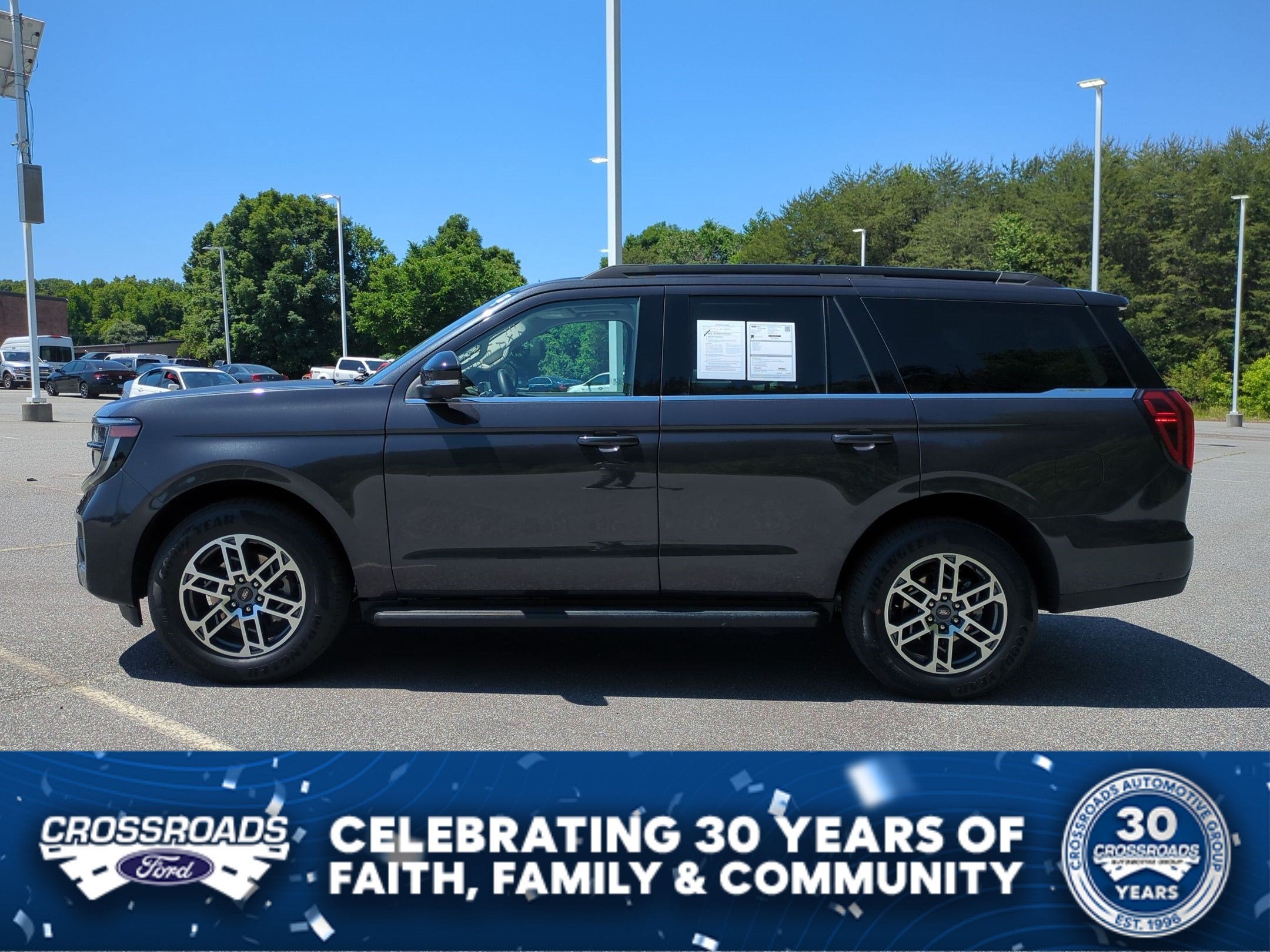 2025 Ford Expedition Active
