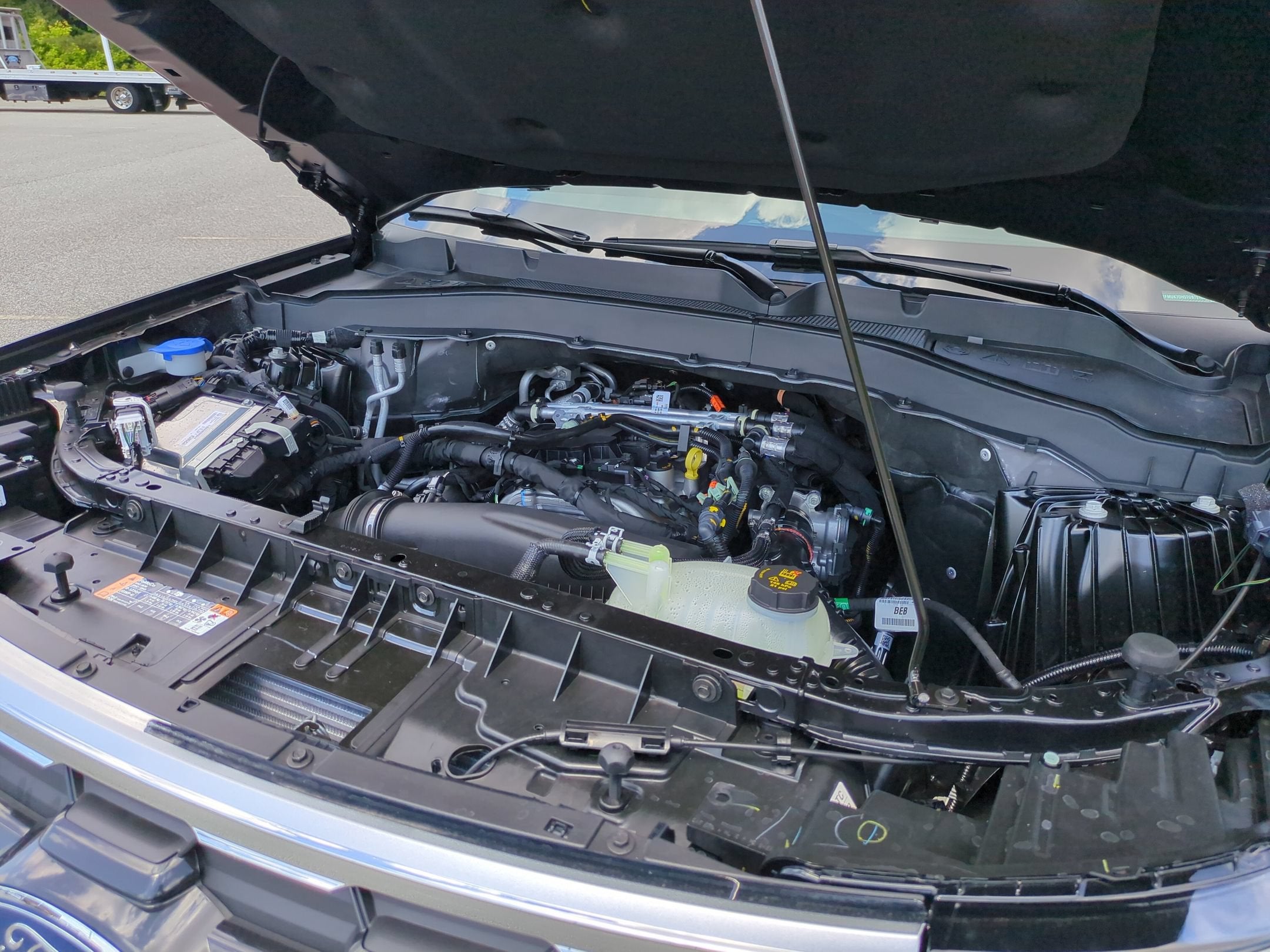 2026 Ford Explorer Active w/200A Pkg