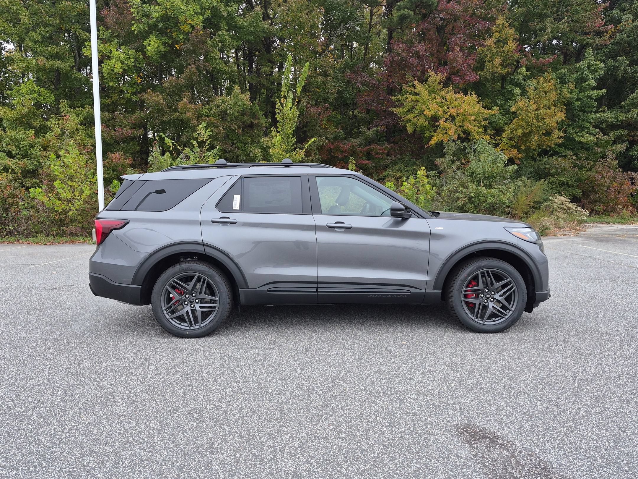 2027 Ford Explorer ST-Line