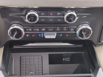 2026 Ford Super Duty F-250 SRW Platinum Plus