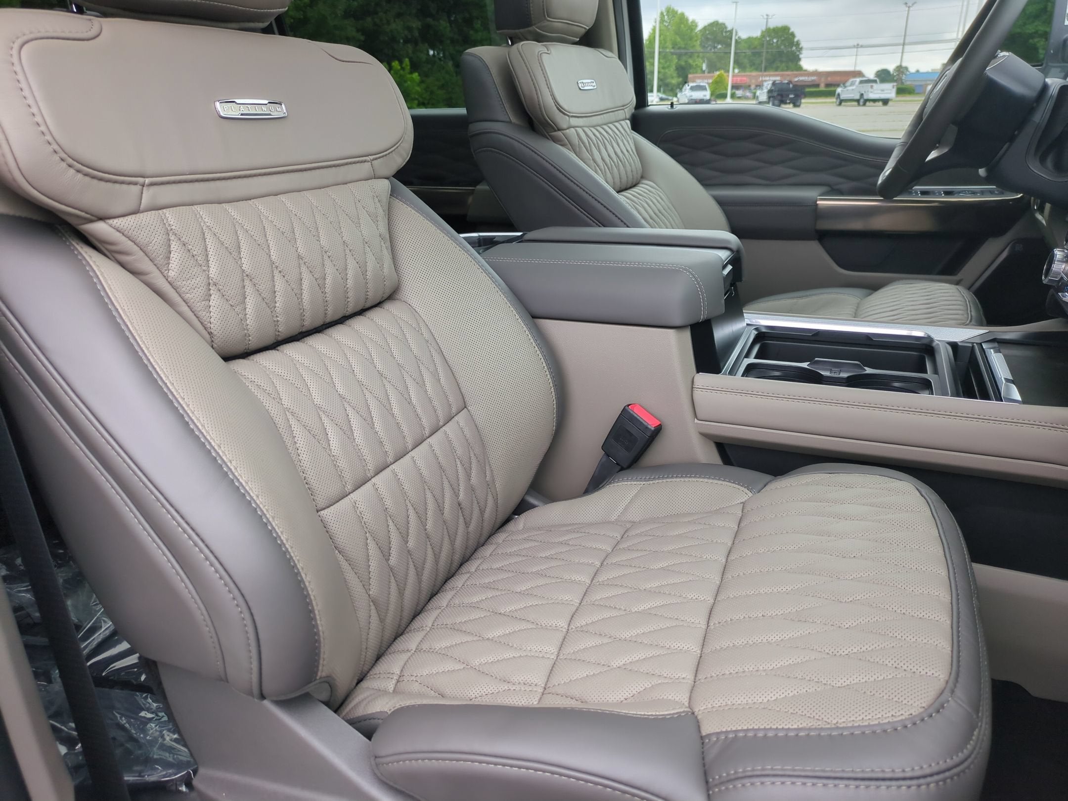 2026 Ford Super Duty F-250 SRW Platinum Plus