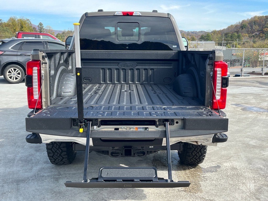 2026 Ford Super Duty F-250 SRW LARIAT TREMOR