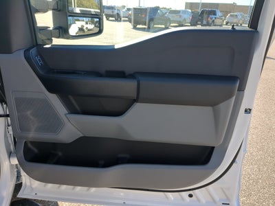 2027 Ford Super Duty F-450 DRW XL