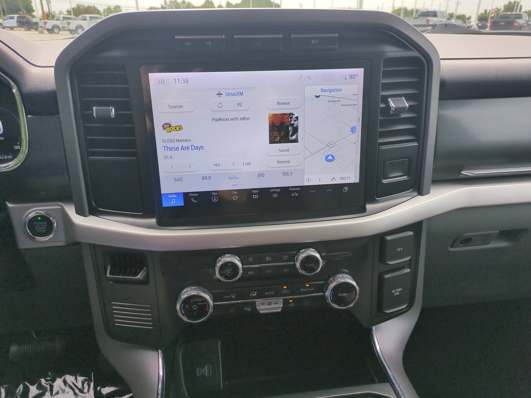 2023 Ford F-150 Lightning XLT