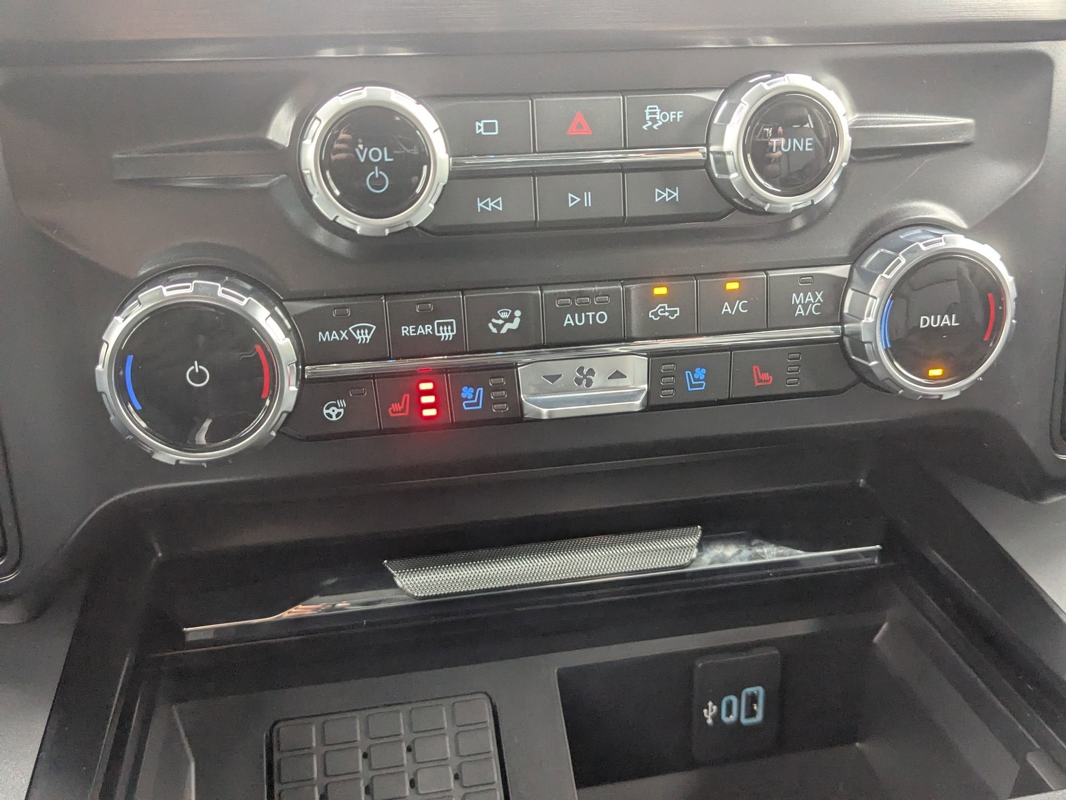 2025 Ford Super Duty F-350 SRW LARIAT