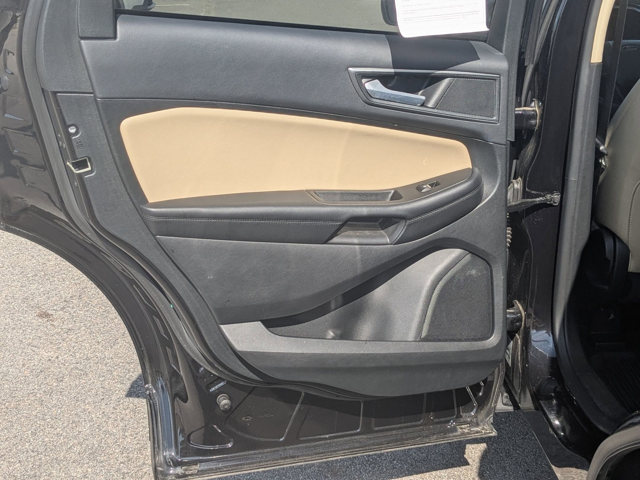 2022 Ford Edge SE