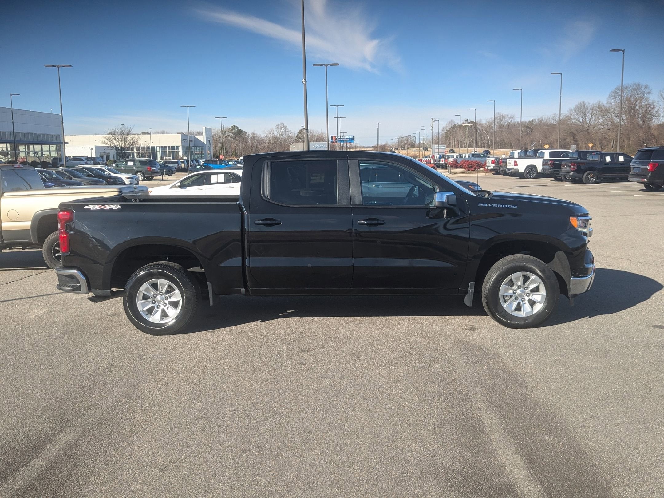 2023 Chevrolet Silverado 1500 LT