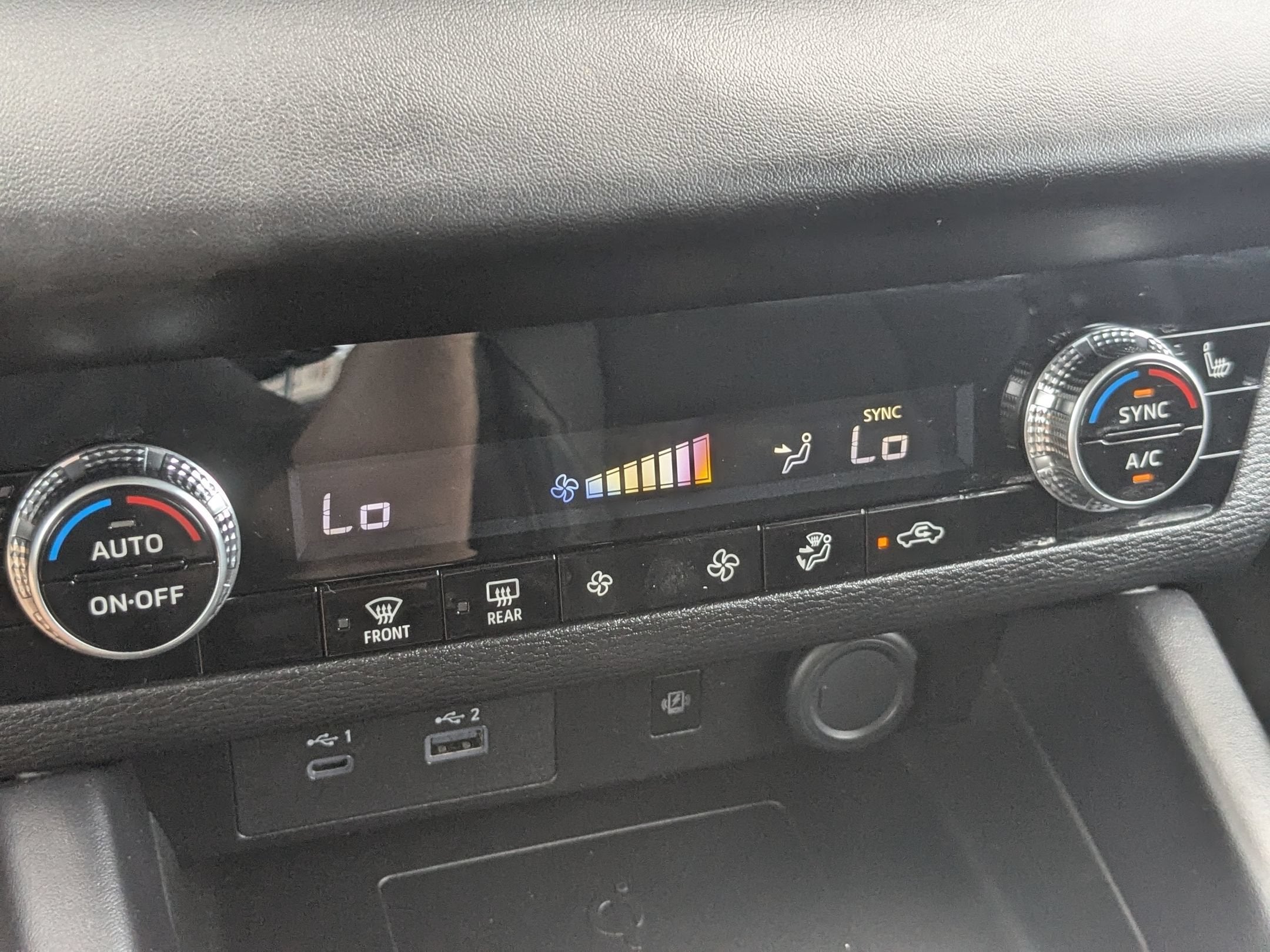 2024 Mitsubishi Outlander SE Black Edition