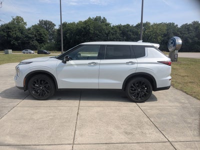 2024 Mitsubishi Outlander SE Black Edition