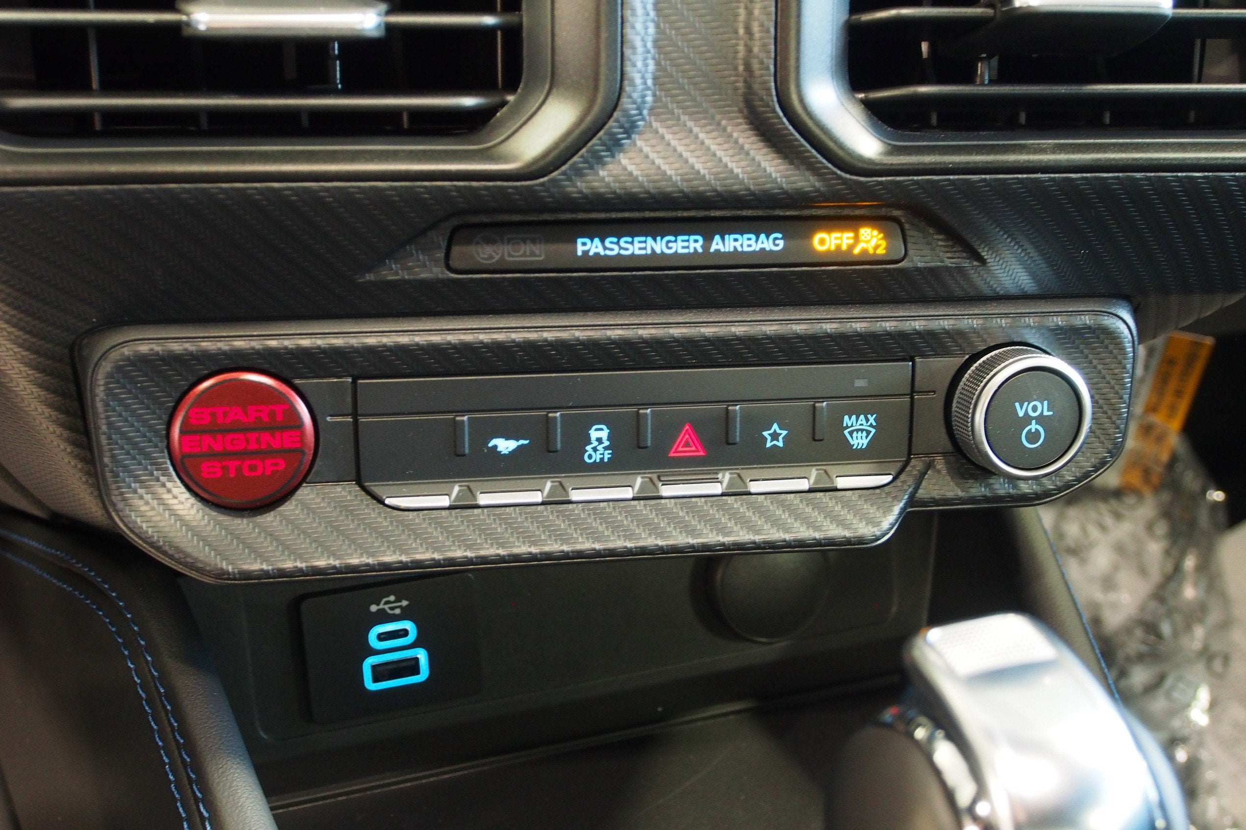 2026 Ford Mustang Dark Horse