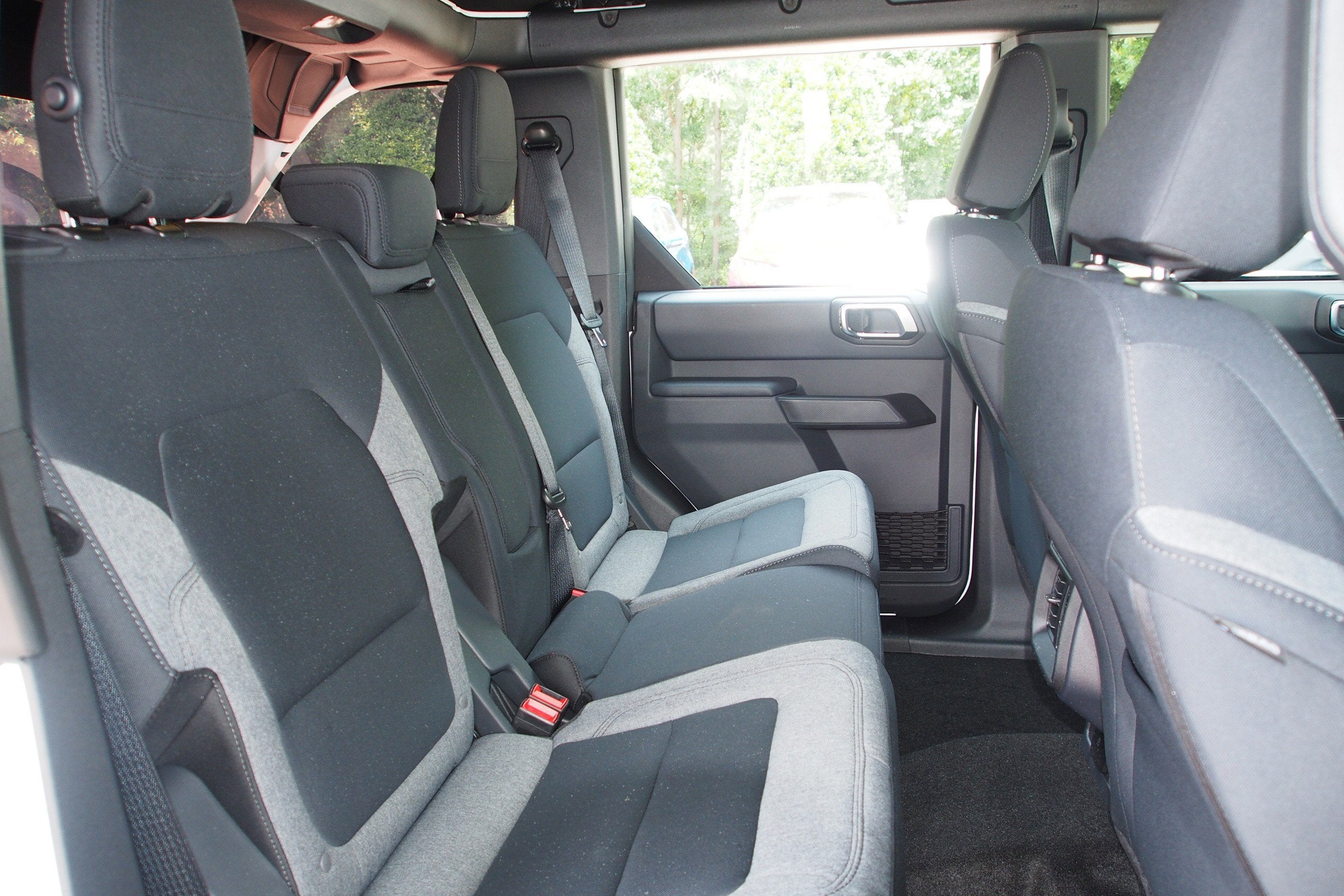 2025 Ford Bronco Base - Crossroads Courtesy Demo