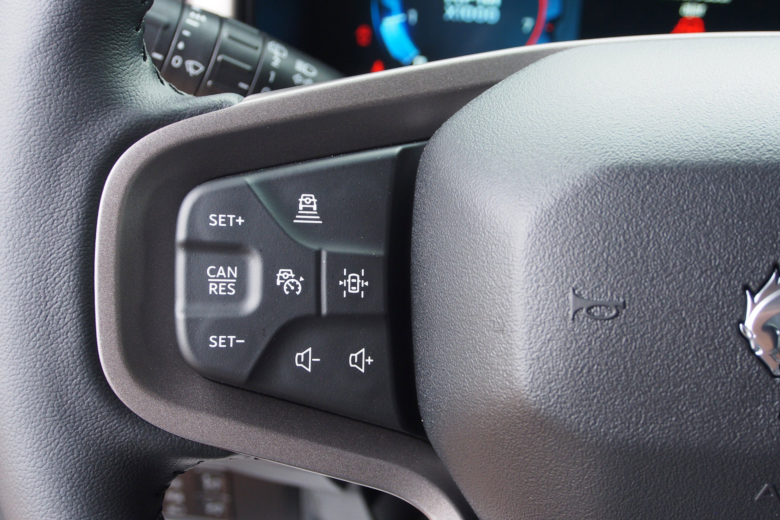 2025 Ford Bronco Outer Banks - Crossroads Courtesy Demo