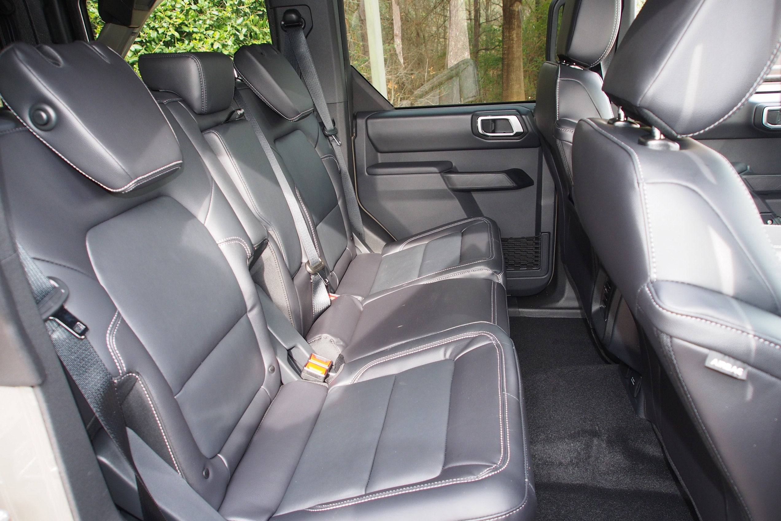 2025 Ford Bronco Outer Banks - Crossroads Courtesy Demo