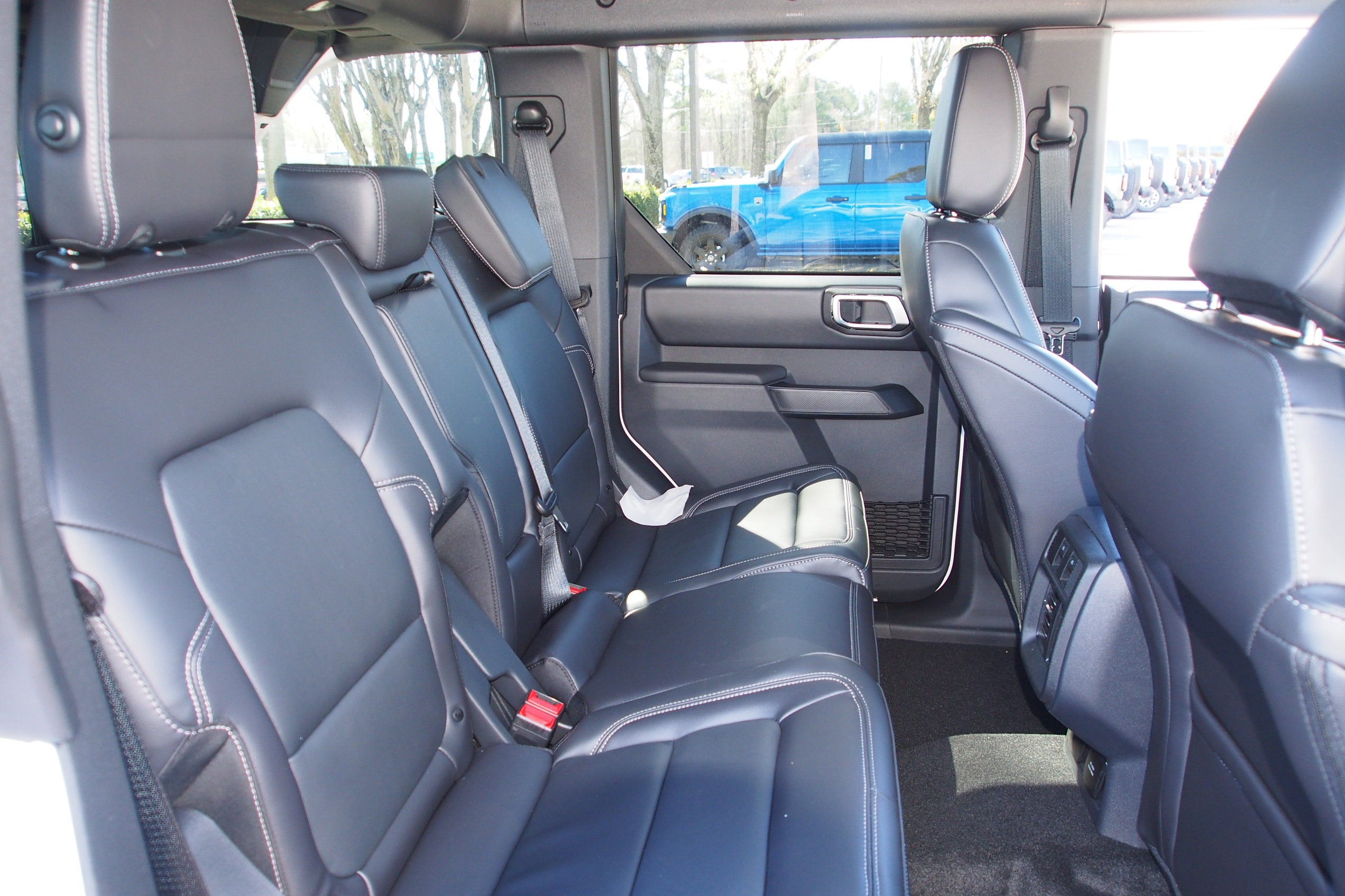 2026 Ford Bronco Outer Banks - Crossroads Courtesy Demo