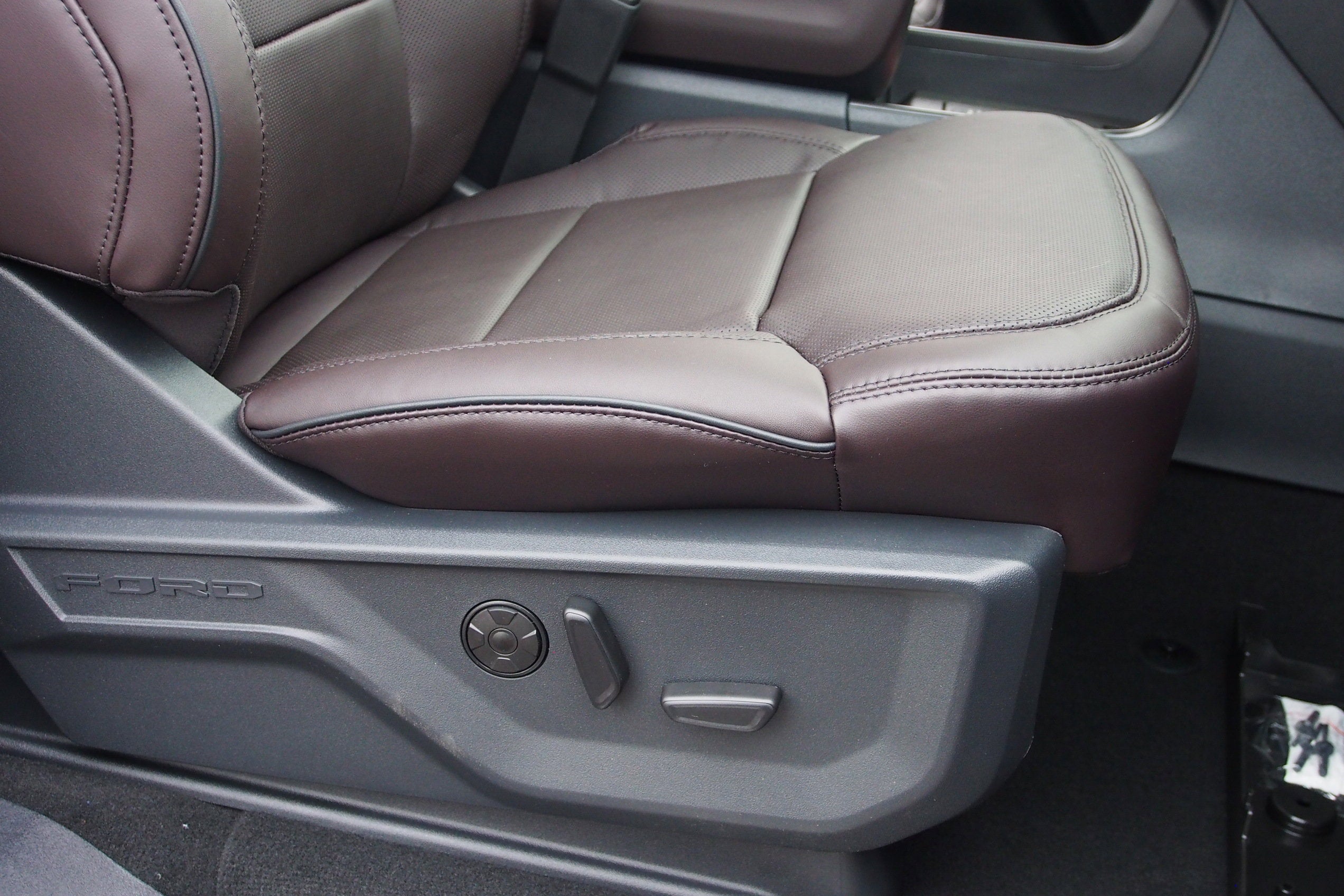 2026 Ford Expedition Max Platinum - Crossroads Courtesy Demo