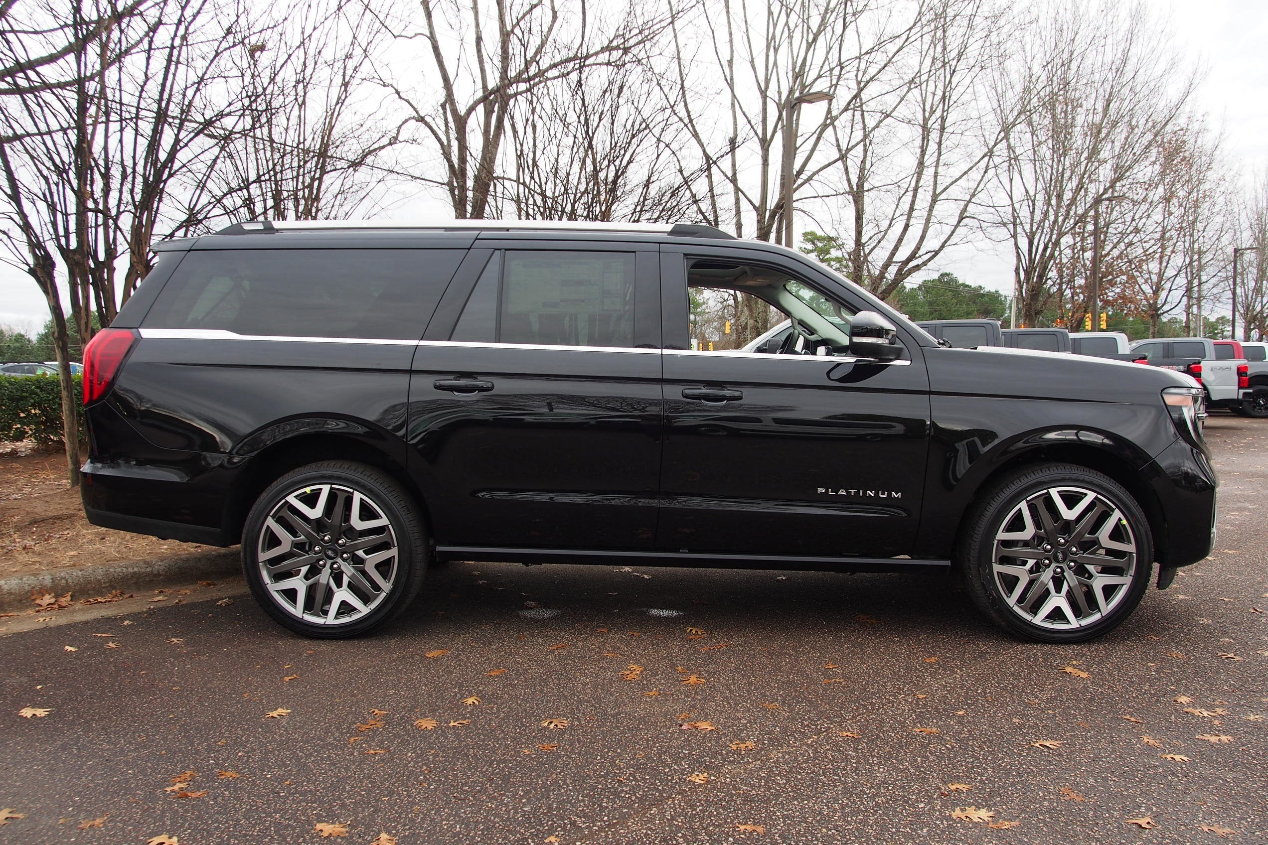 2026 Ford Expedition Max Platinum - Crossroads Courtesy Demo