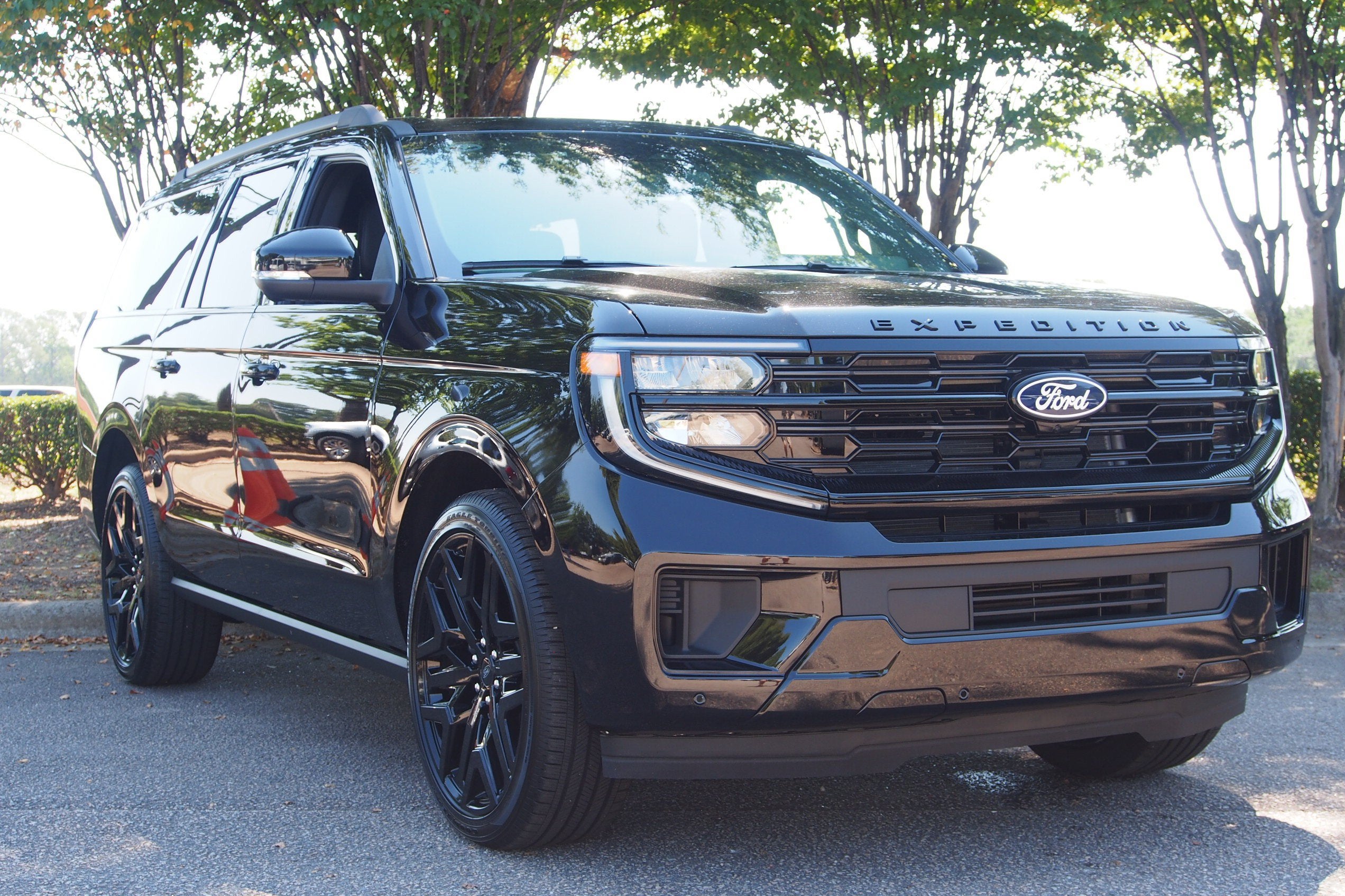 2027 Ford Expedition Max Platinum