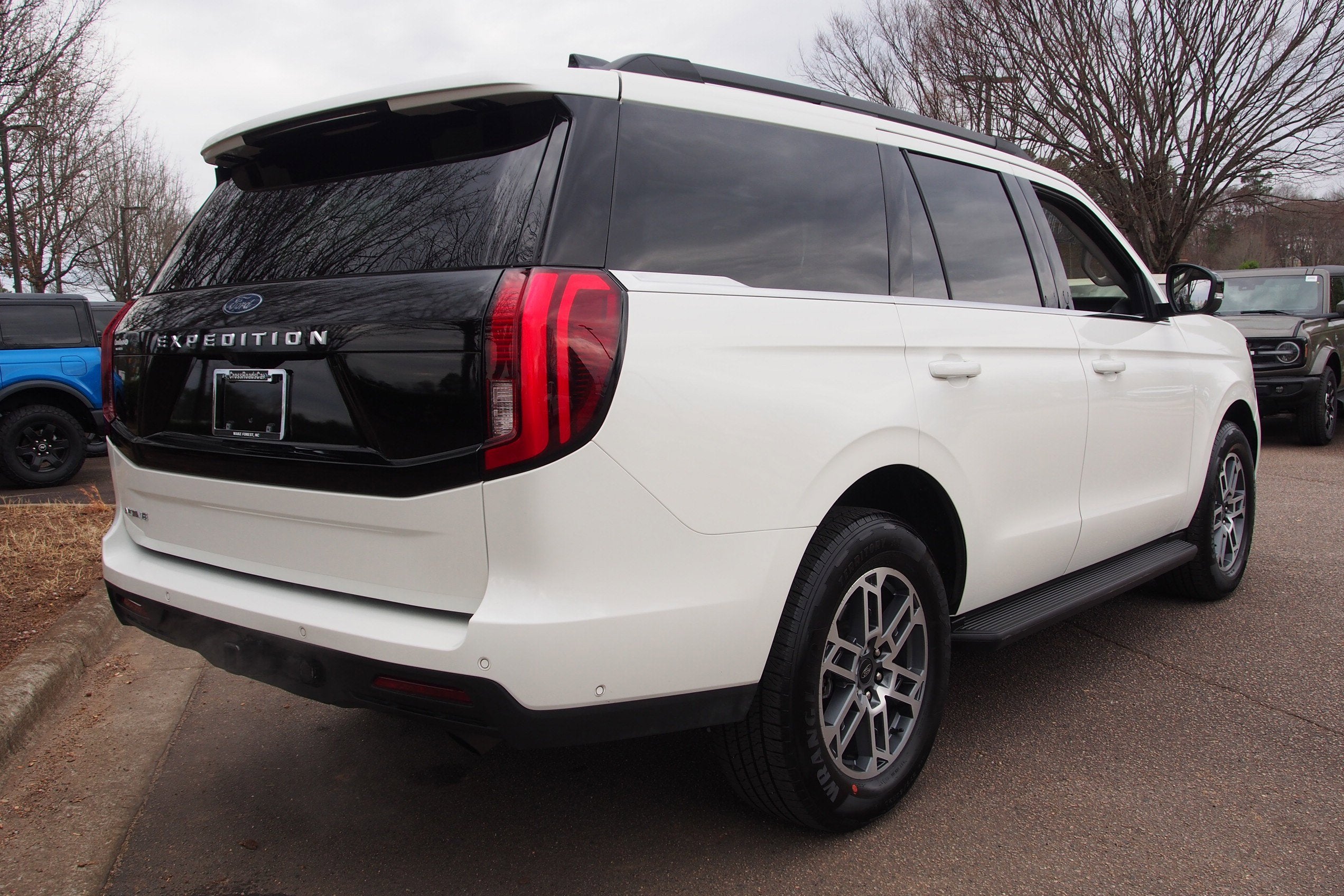 2025 Ford Expedition Active