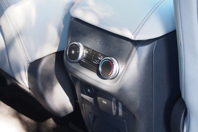 2027 Ford Explorer Active w/200A Pkg