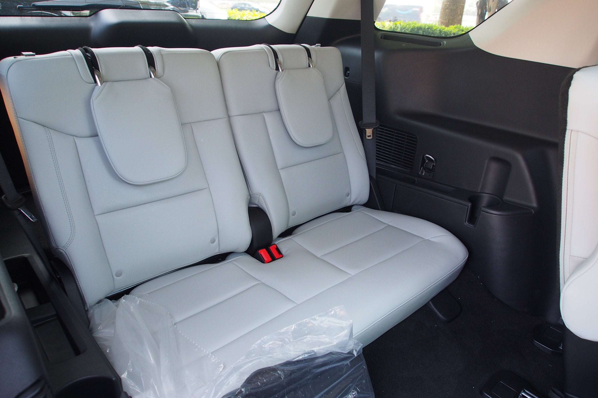 2026 Ford Explorer Platinum - Crossroads Courtesy Demo