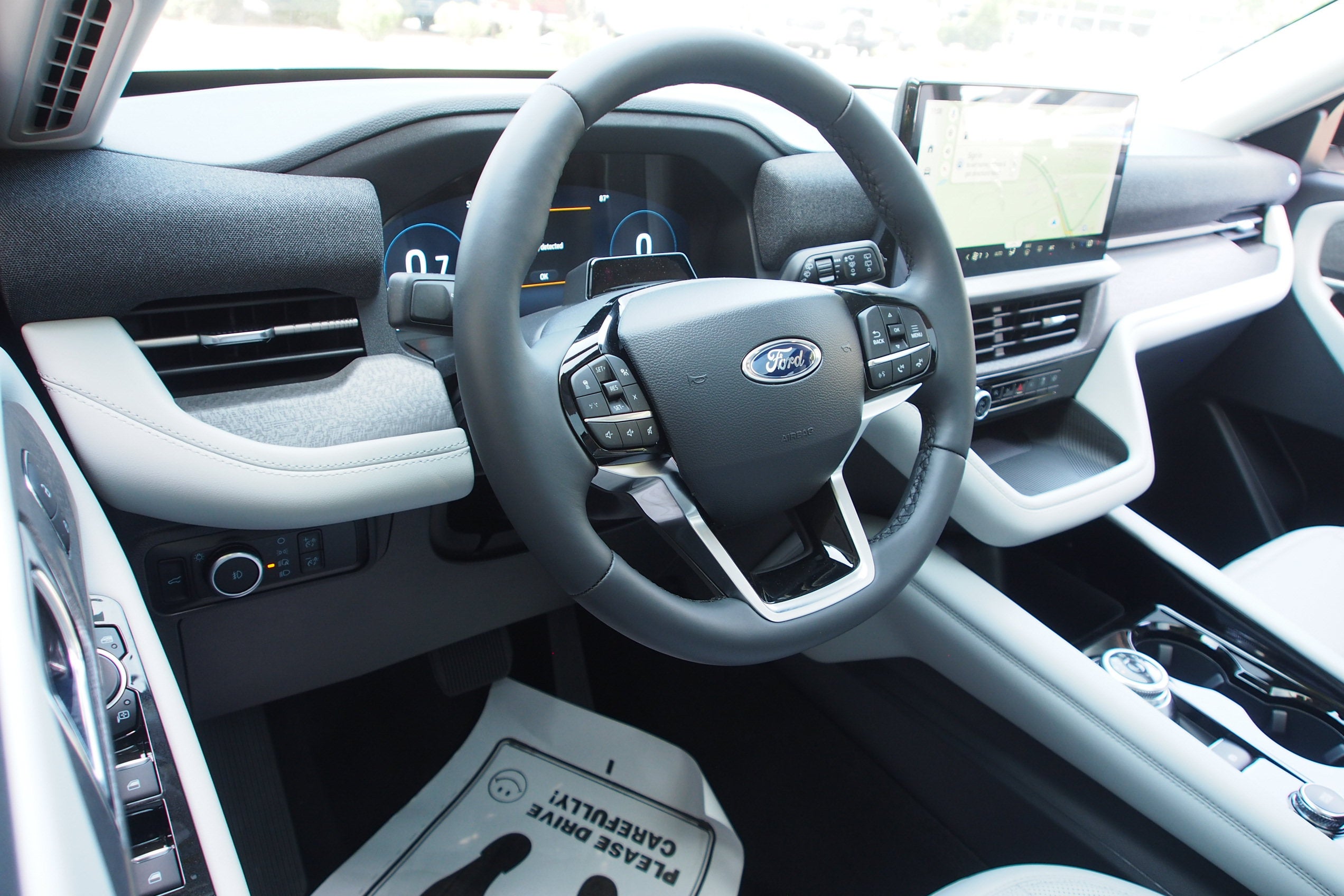 2026 Ford Explorer Platinum - Crossroads Courtesy Demo
