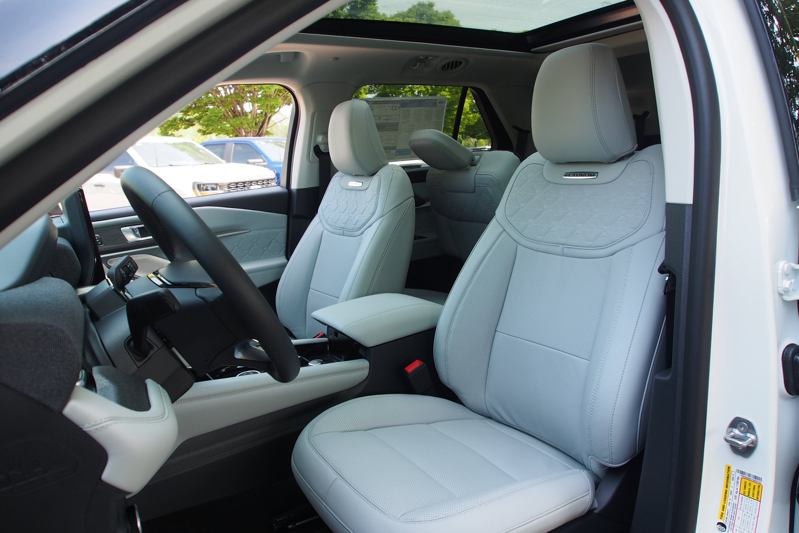 2026 Ford Explorer Platinum - Crossroads Courtesy Demo