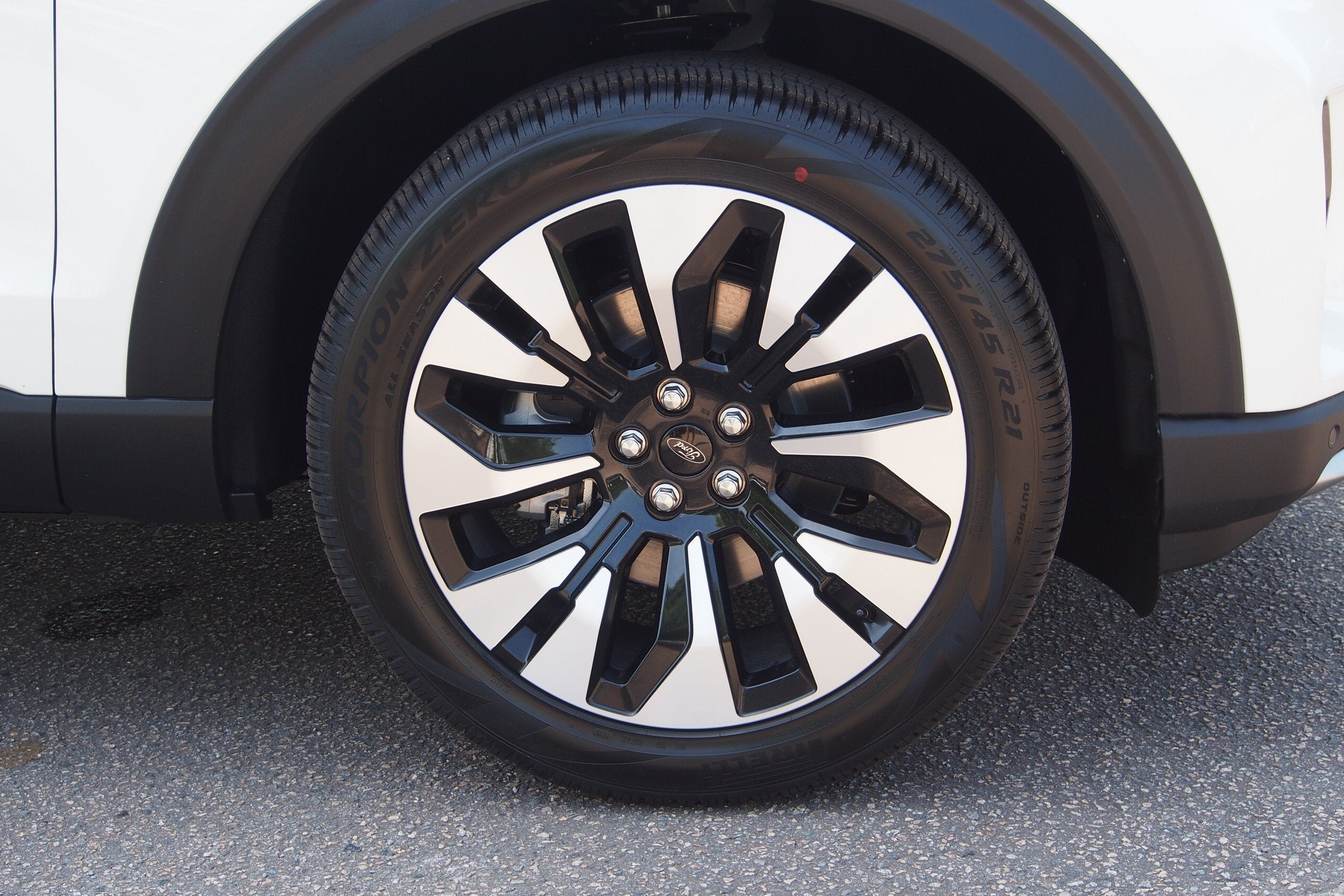 2026 Ford Explorer Platinum - Crossroads Courtesy Demo
