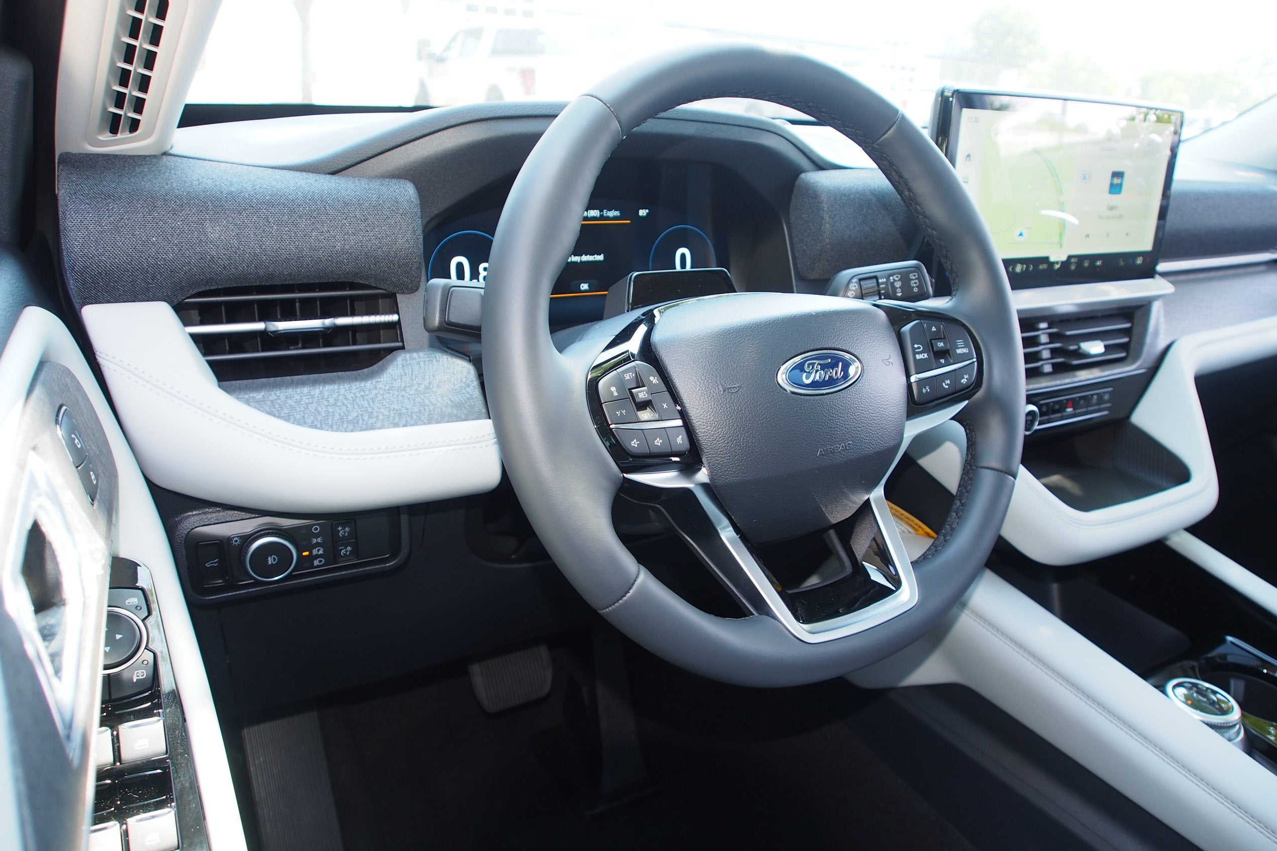 2026 Ford Explorer Platinum - Crossroads Courtesy Demo
